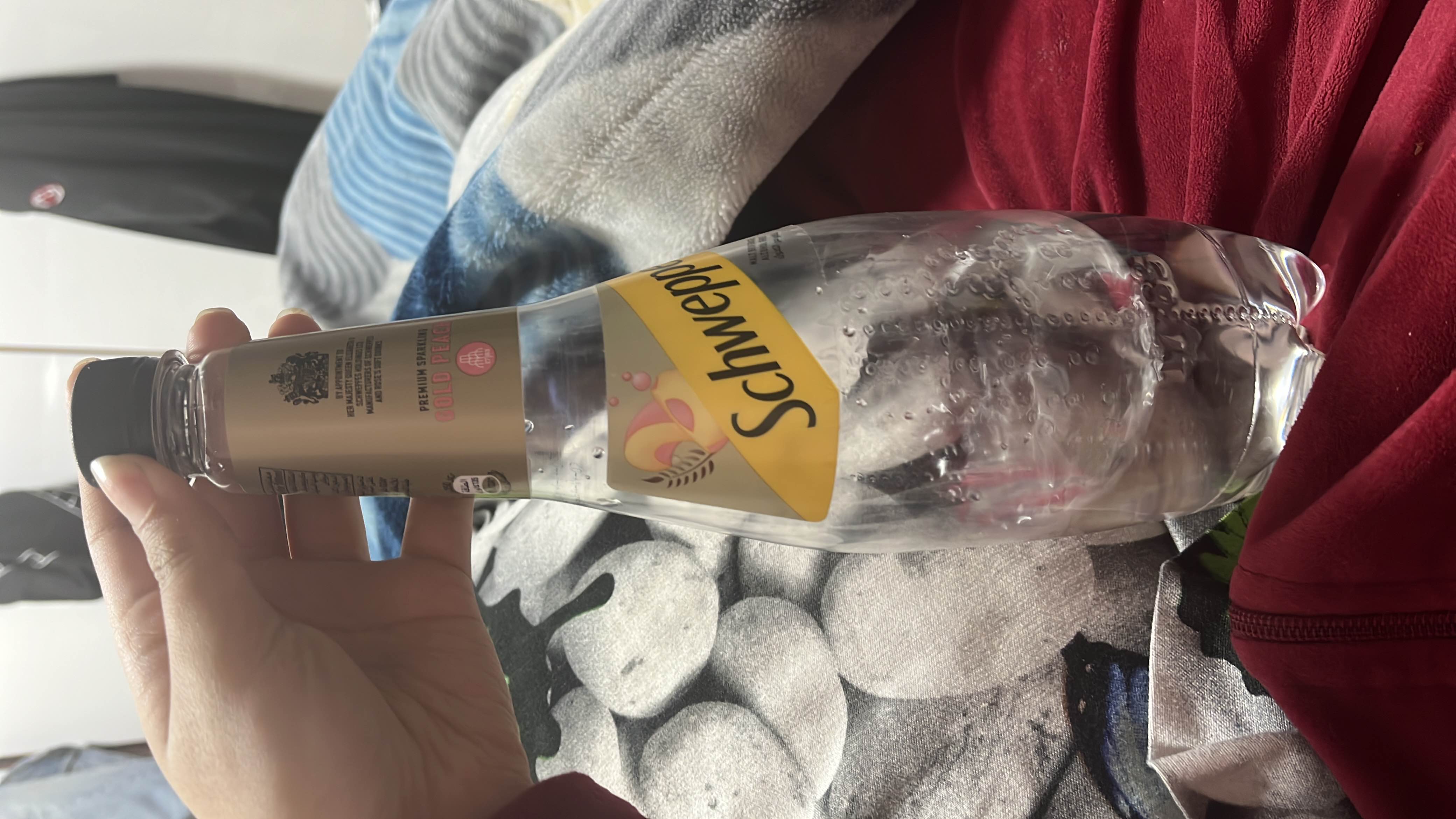 Schweppes Gold Peach