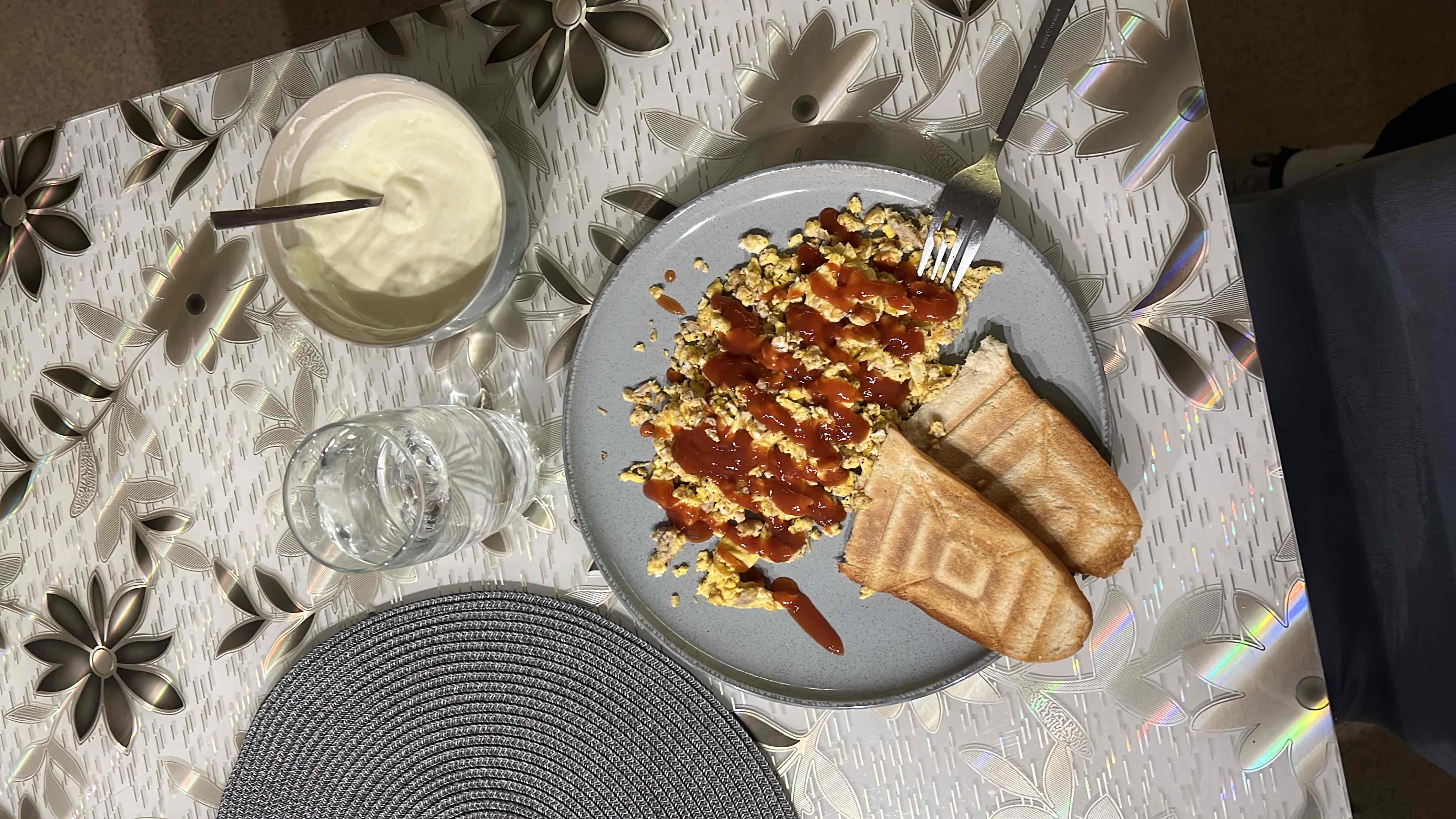 Scrambled Eggs with Toast