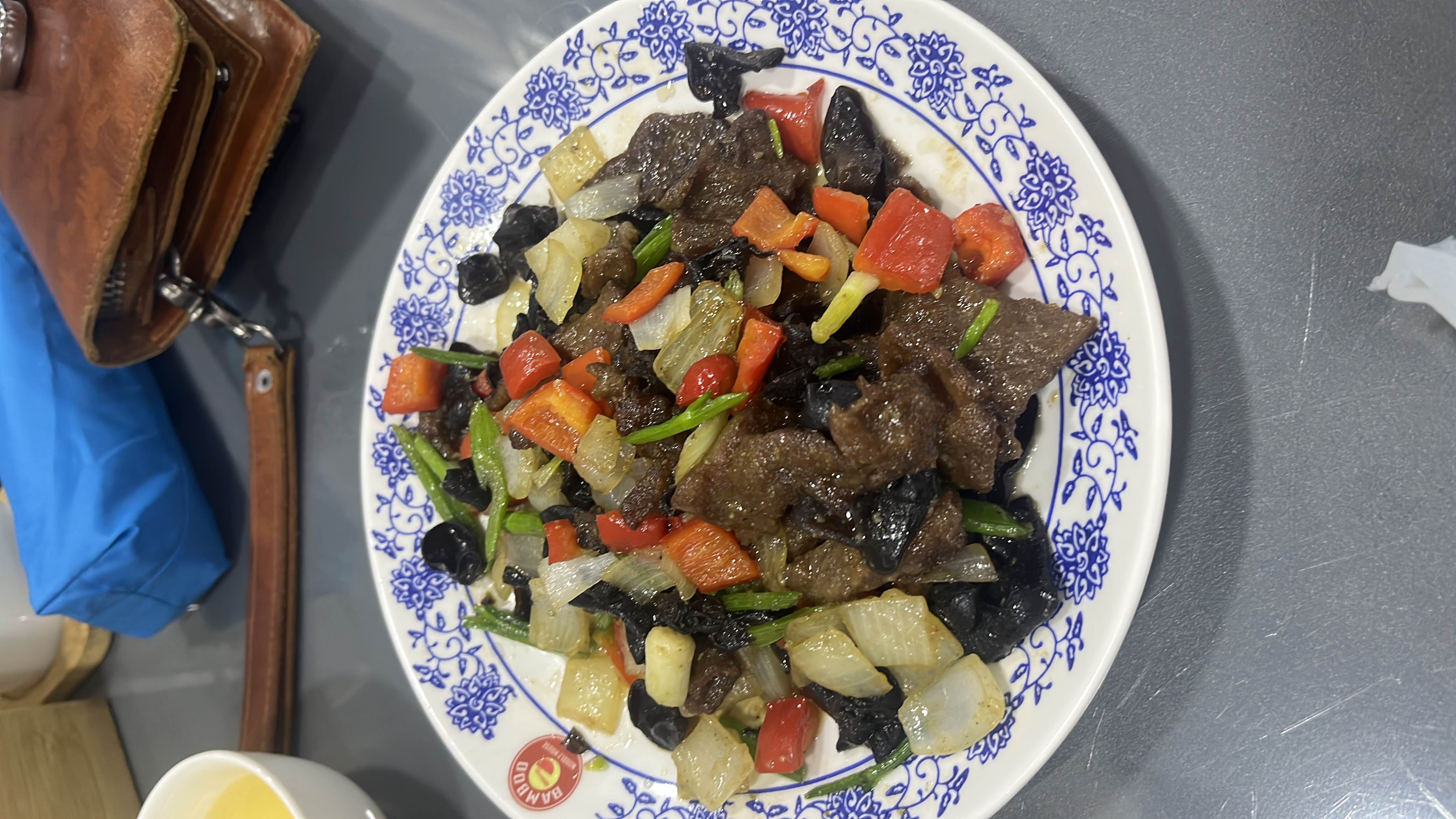 Говядина с овощами