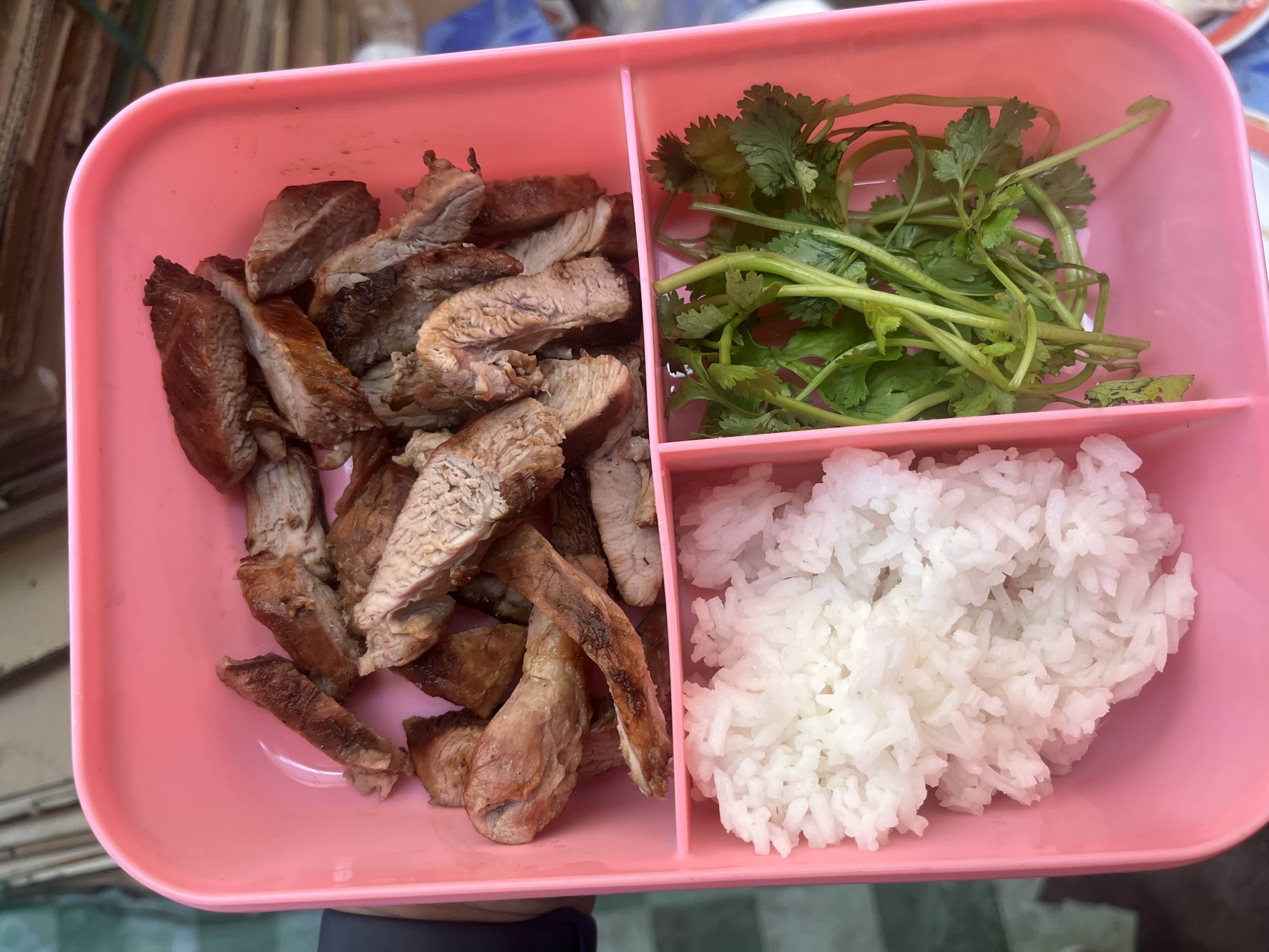 ข้าวหมูย่าง