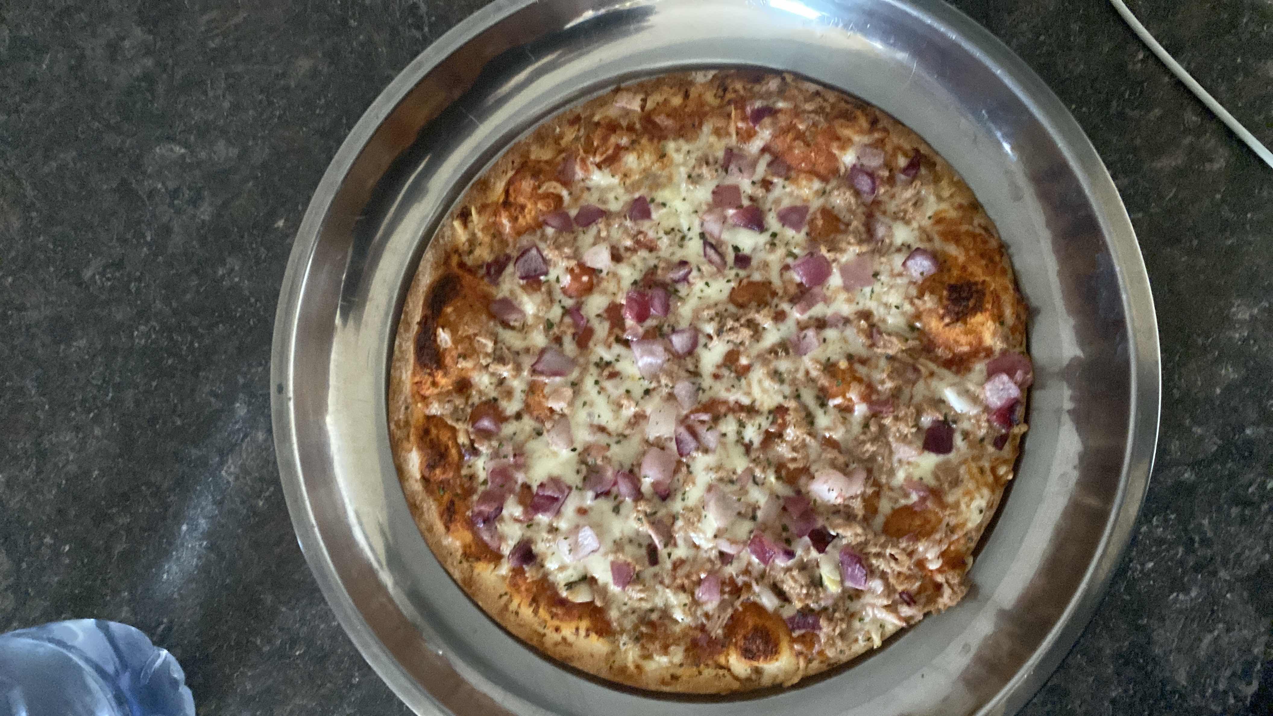 بيتزا التونة