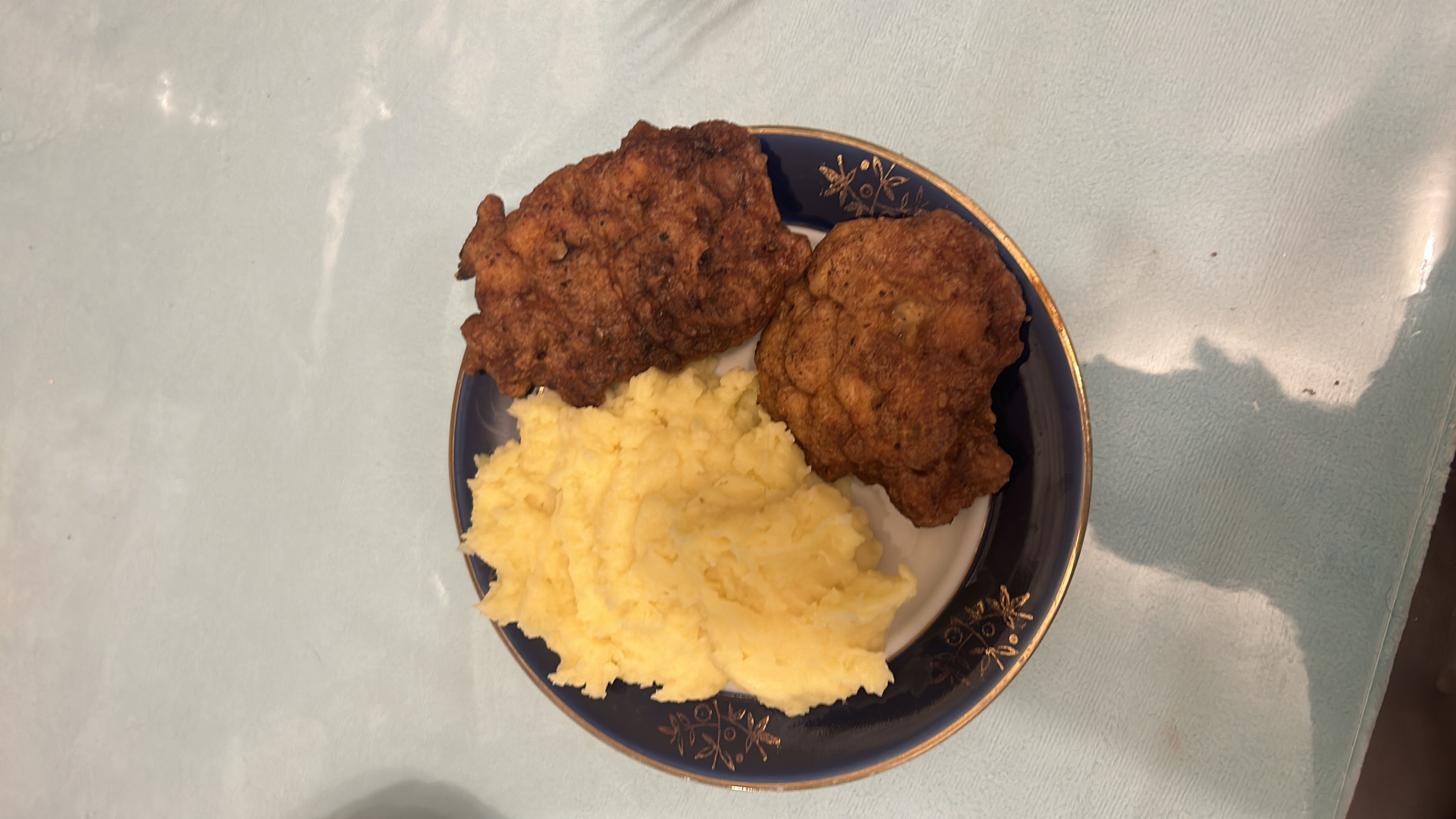 Картофельное пюре с оладьями