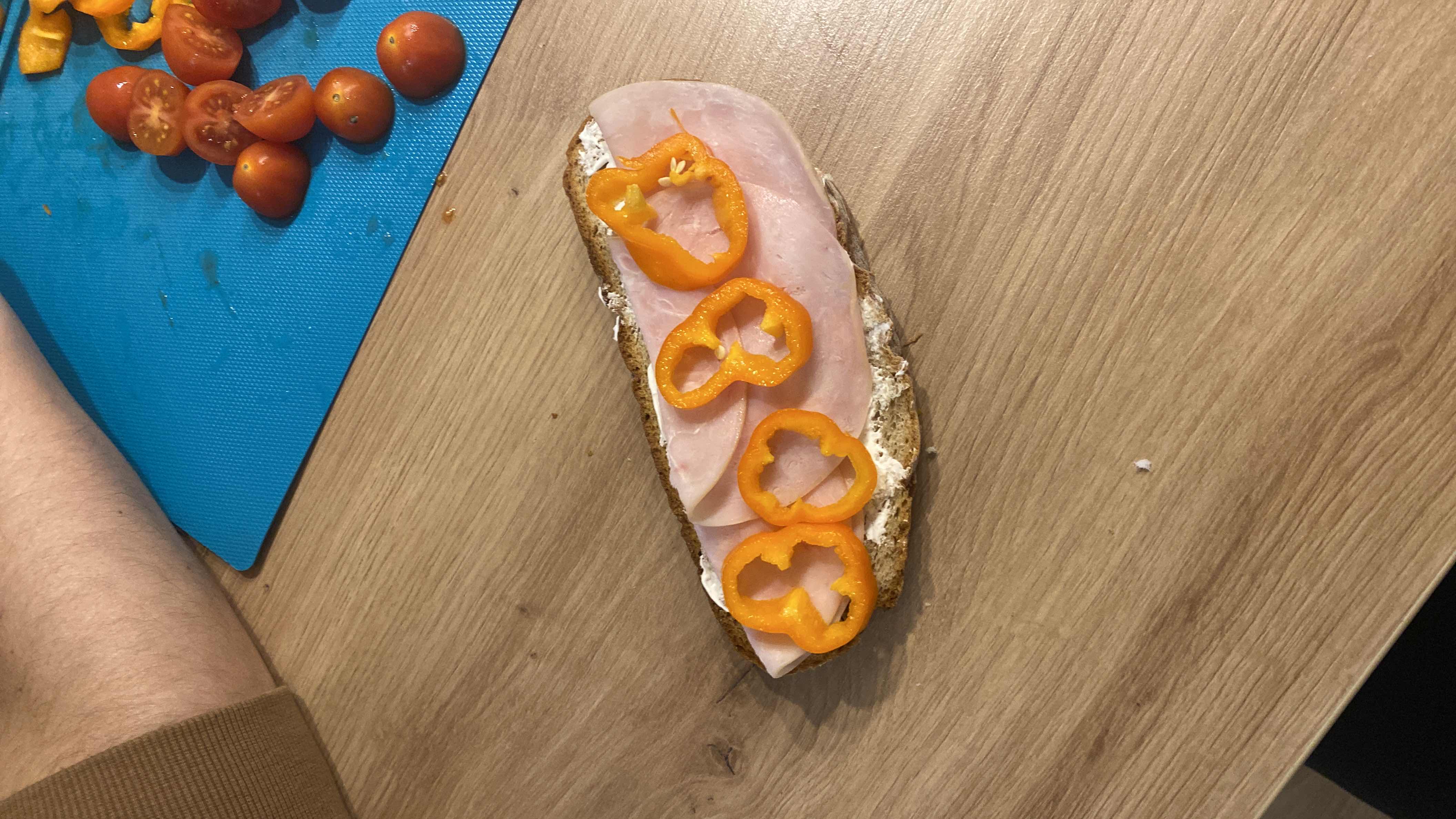 Ham and Pepper Sandwich