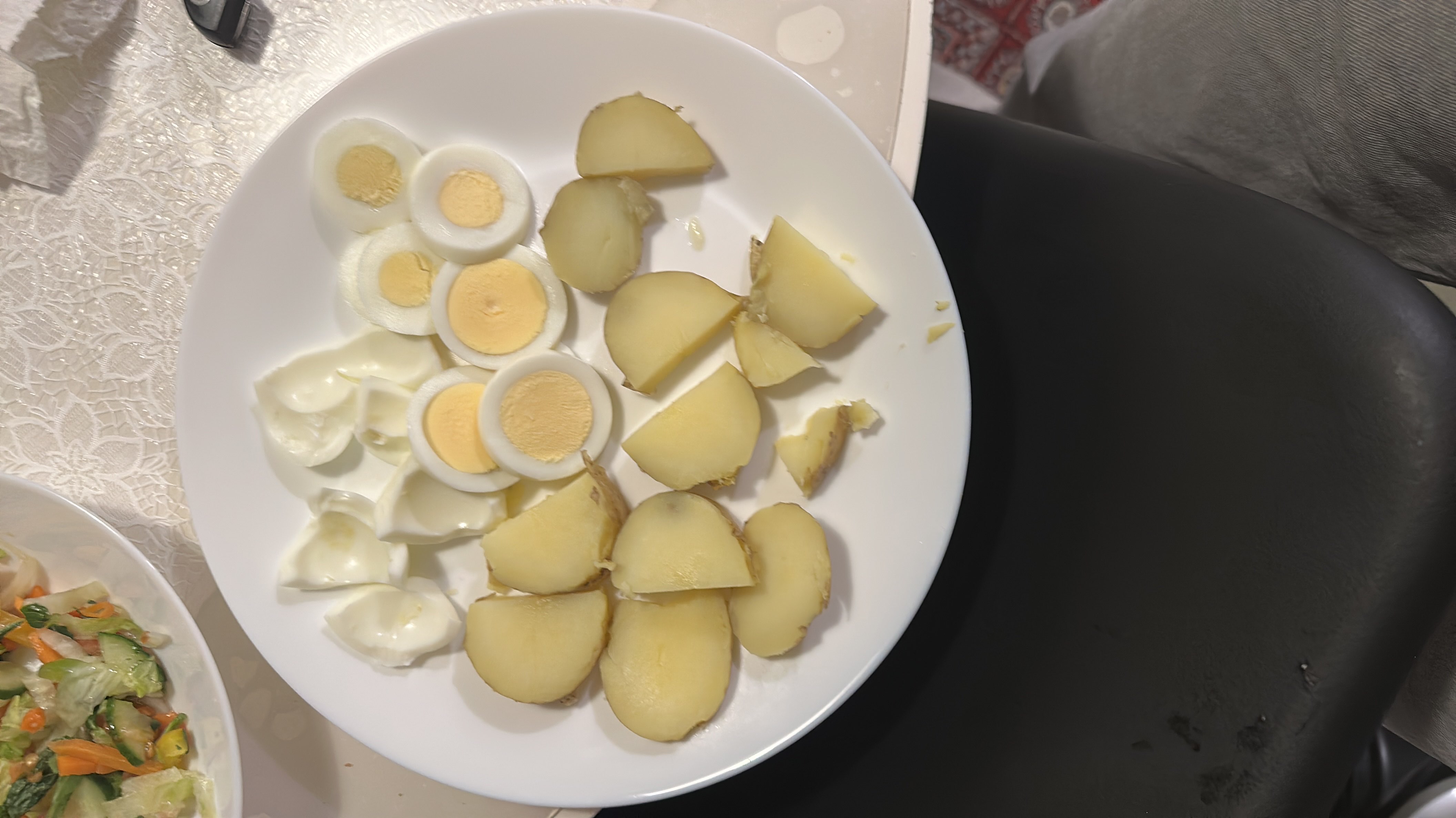 Kokt potatis och ägg