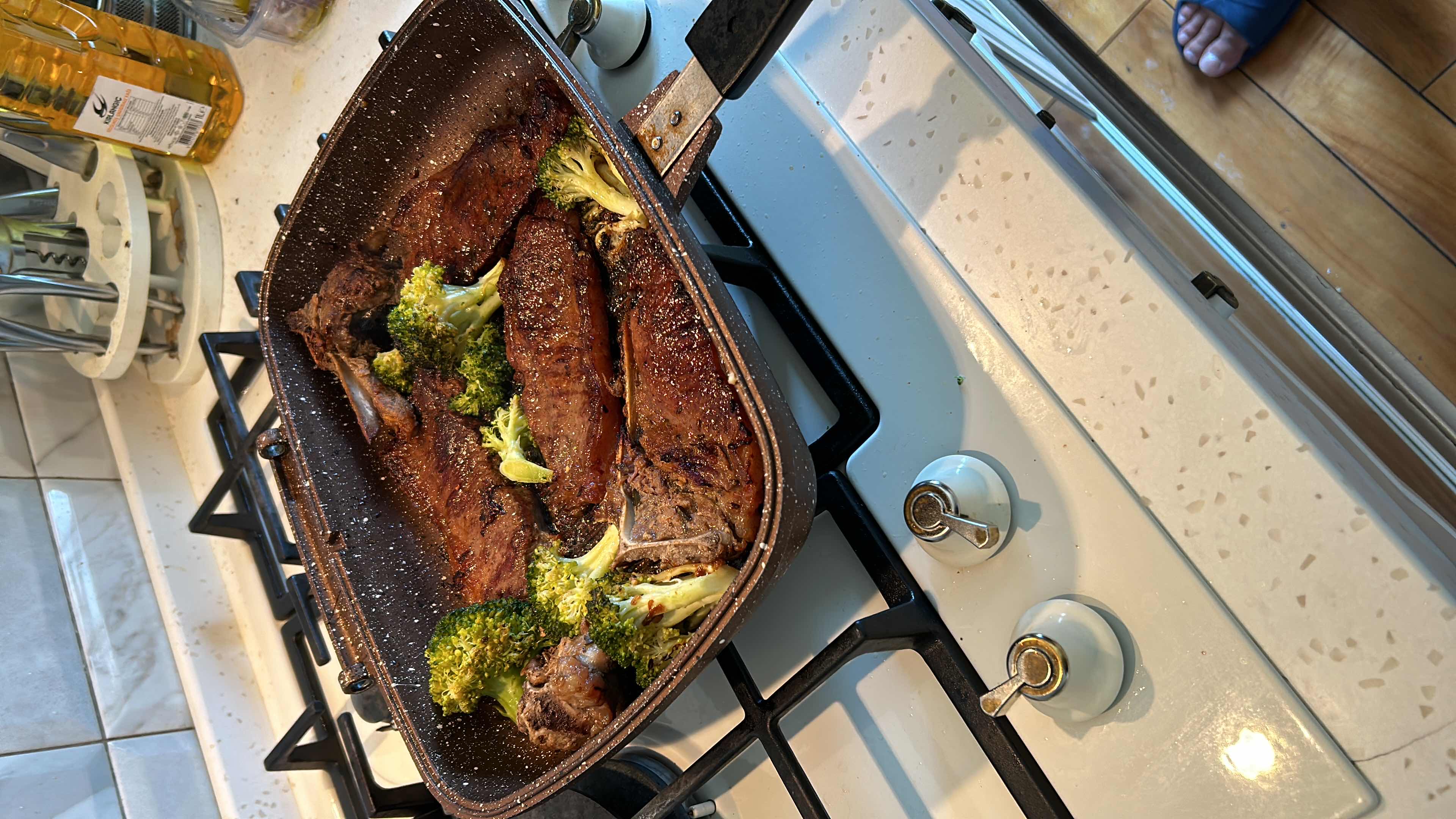 Grilled Lamb with Broccoli