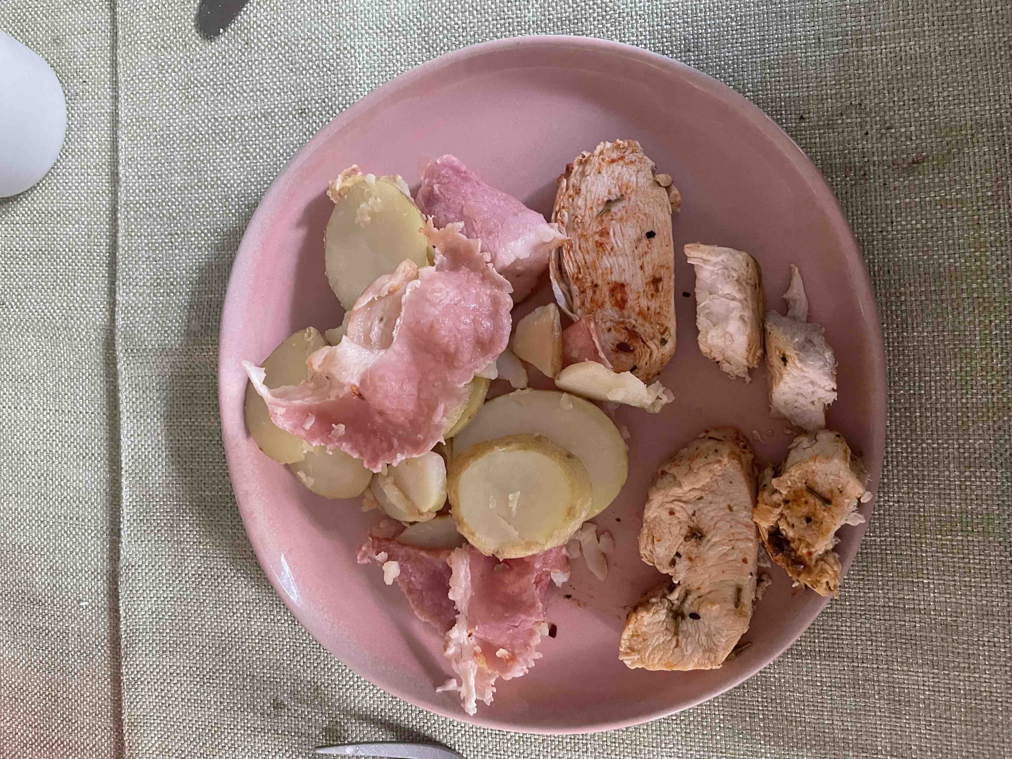 Pollo con papas y jamón