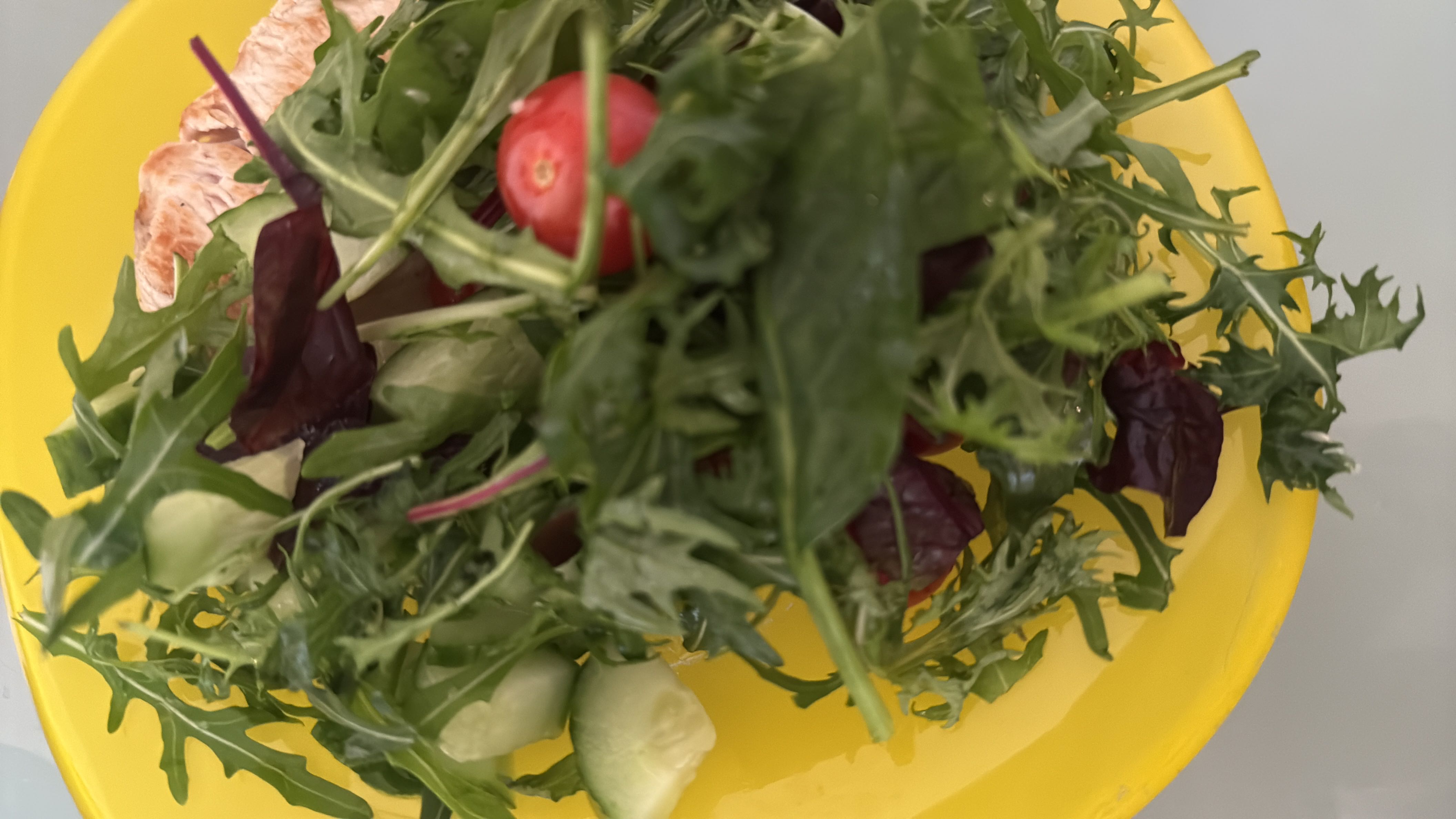 Куриный салат с овощами