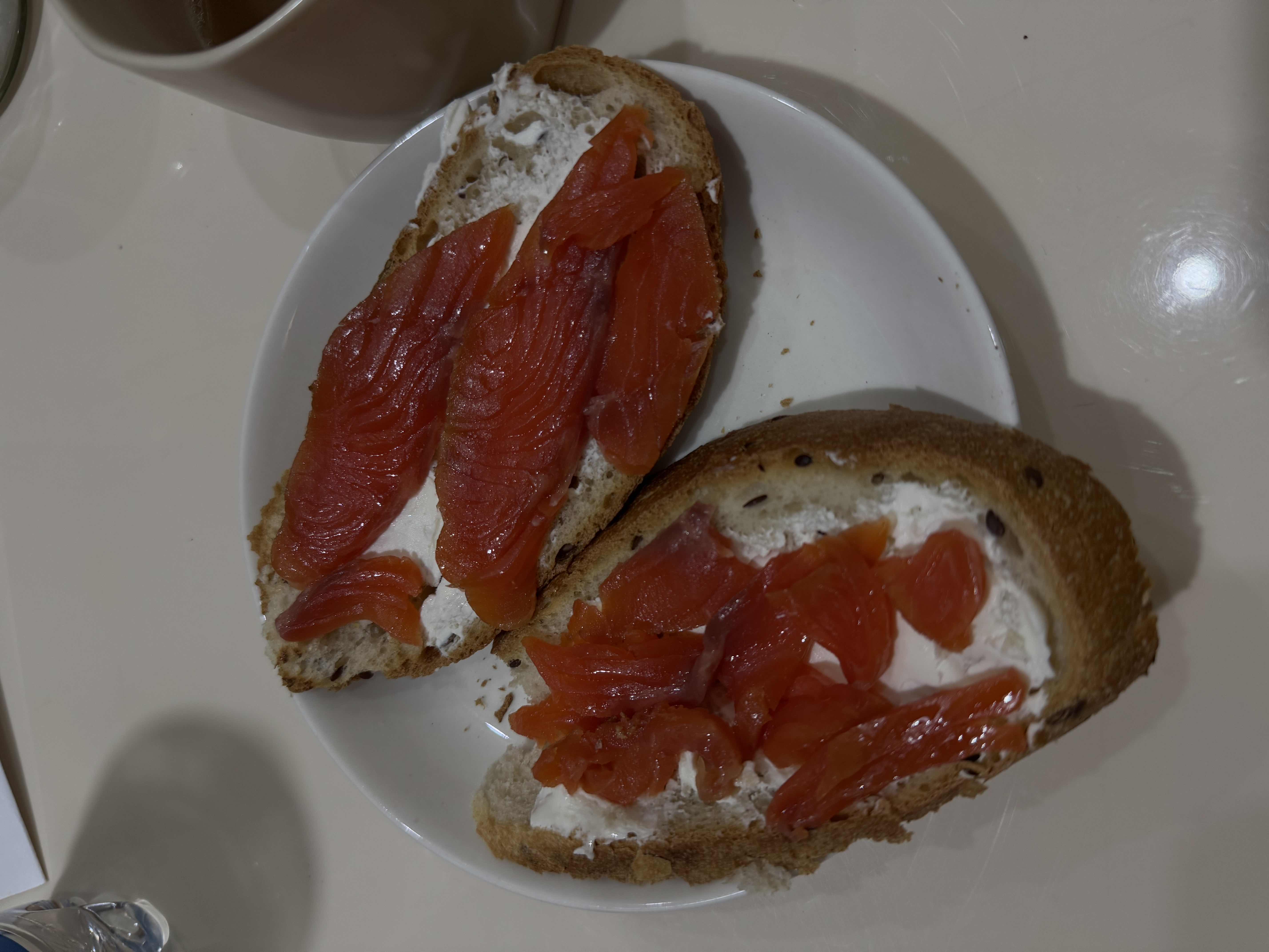 Бутерброды с лососем