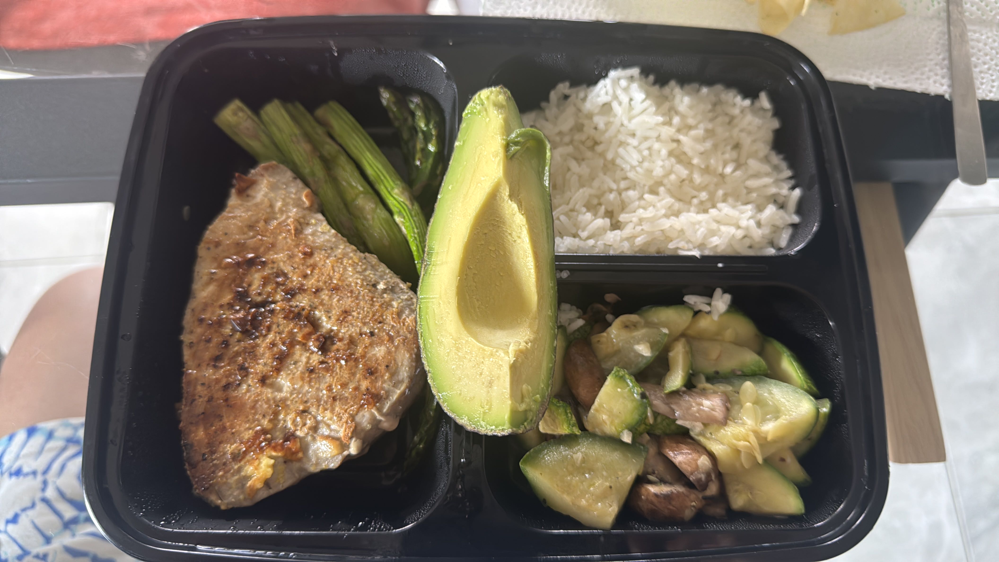 Plato saludable con atún