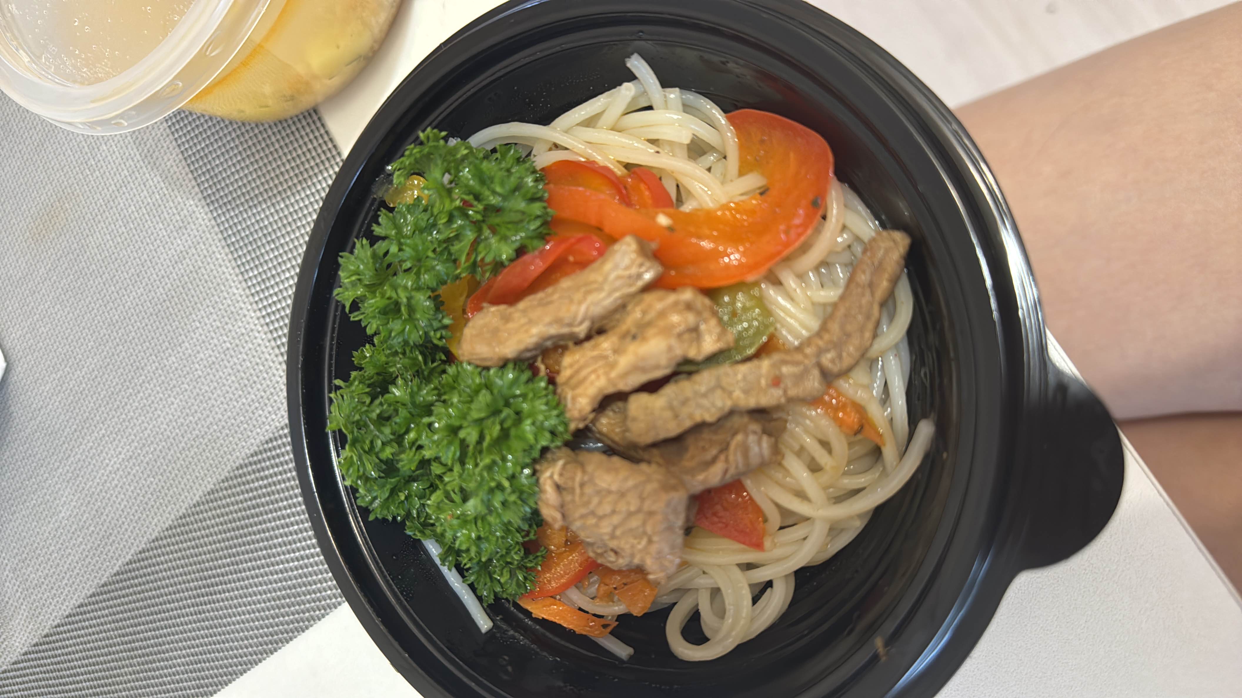 Спагетти с говядиной