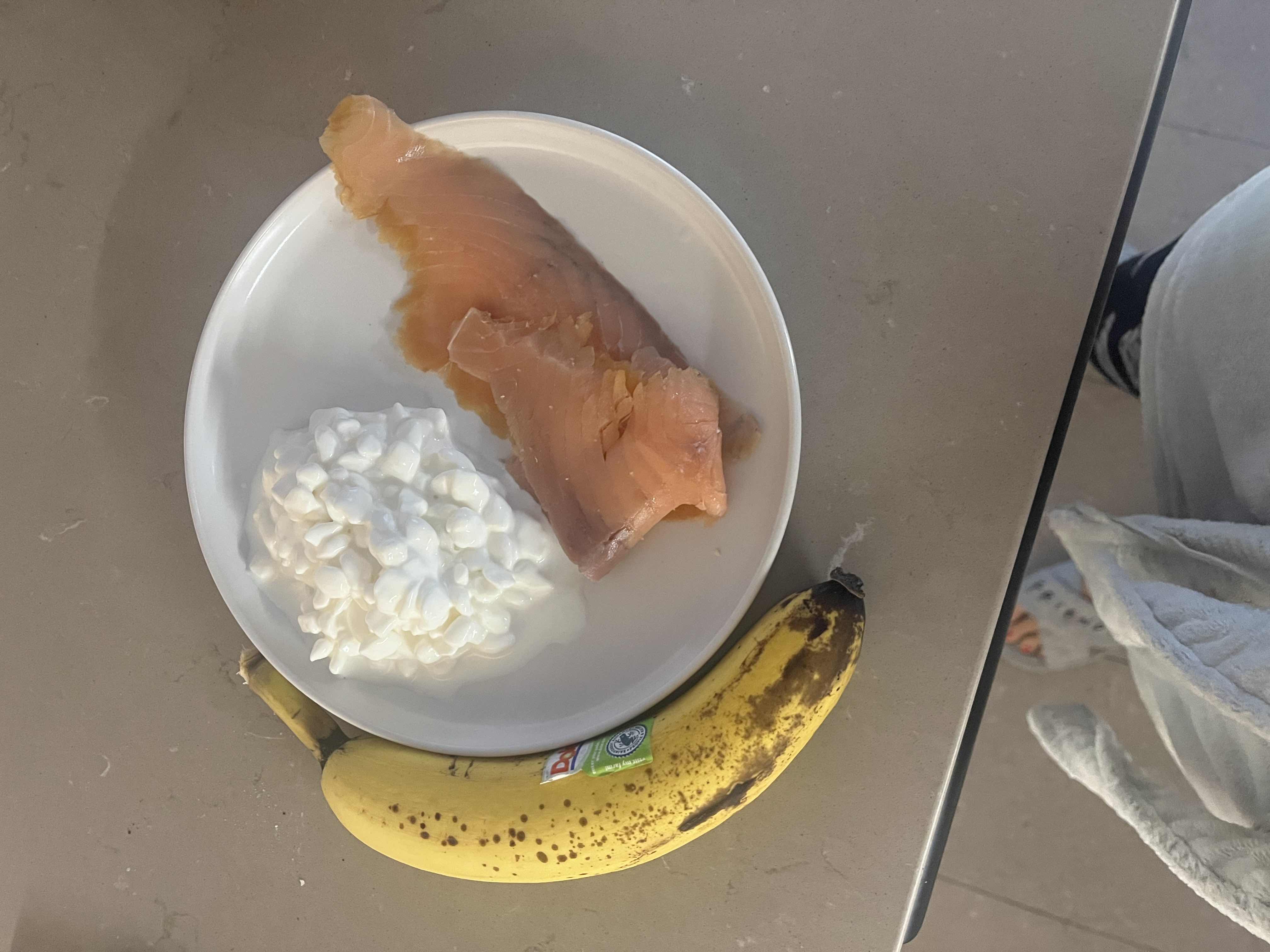 Smoked Salmon with Cottage Cheese