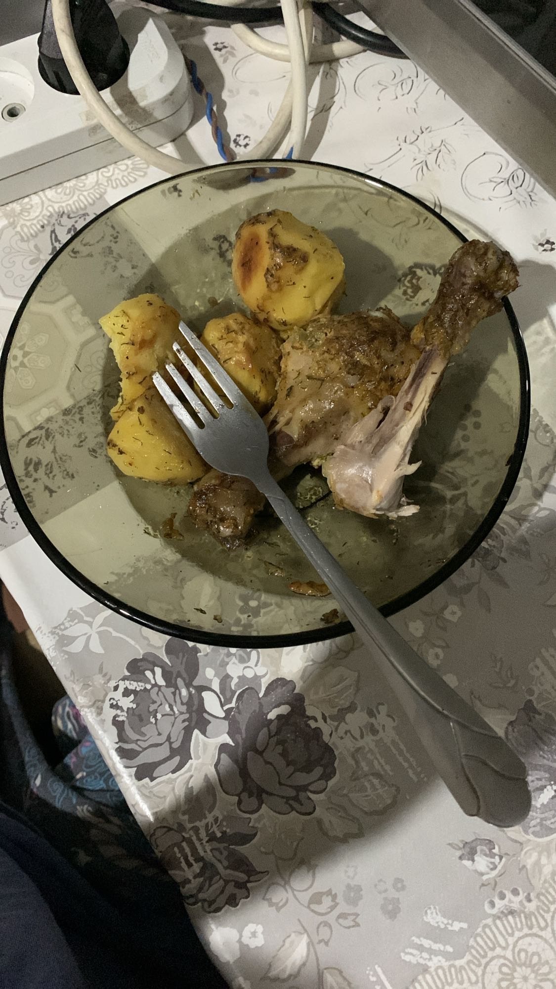 Запечённая курица с картофелем