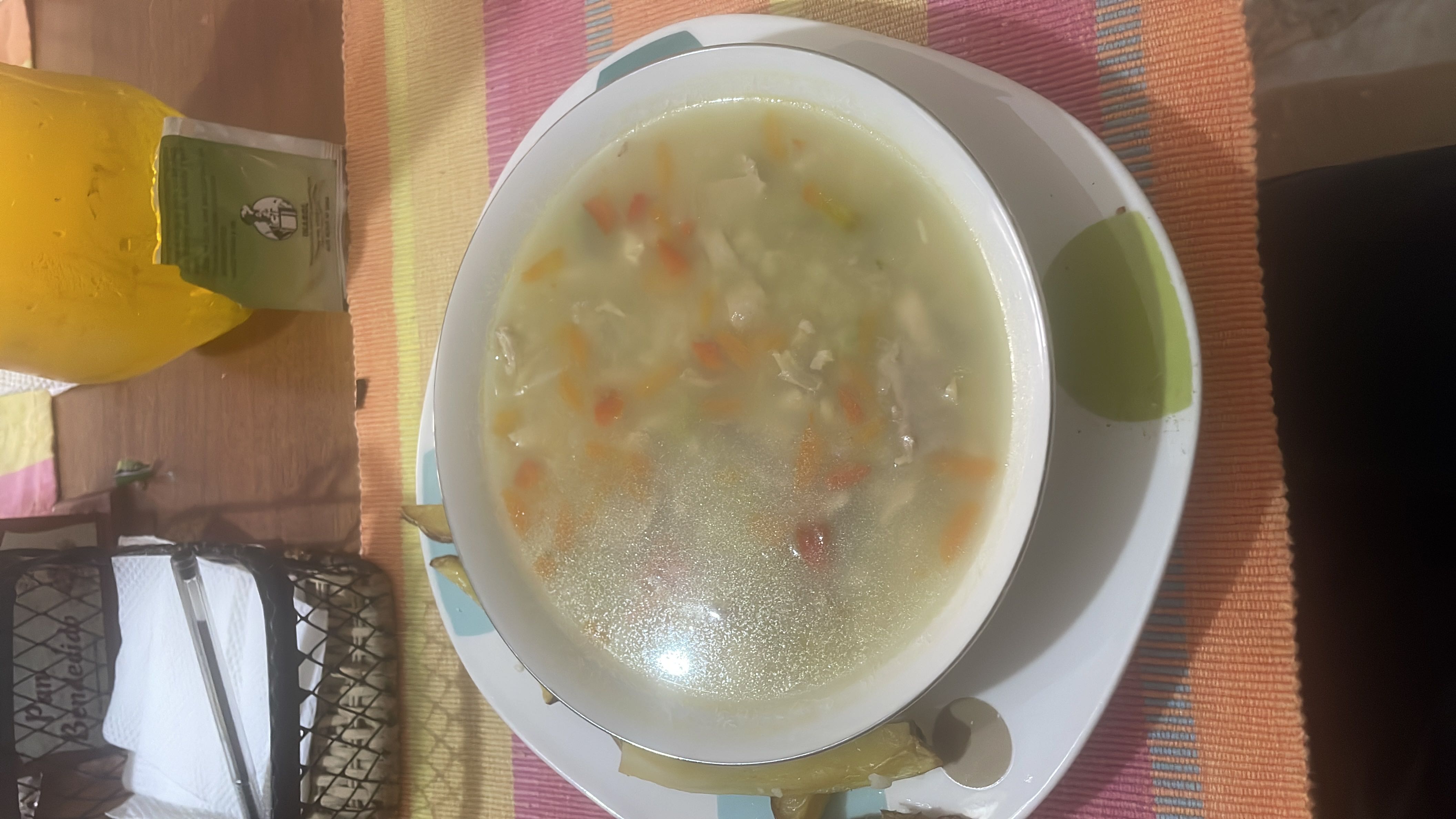Sopa de pollo