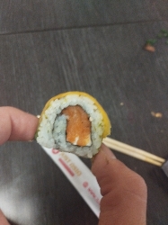 Mango Salmon Sushi Roll