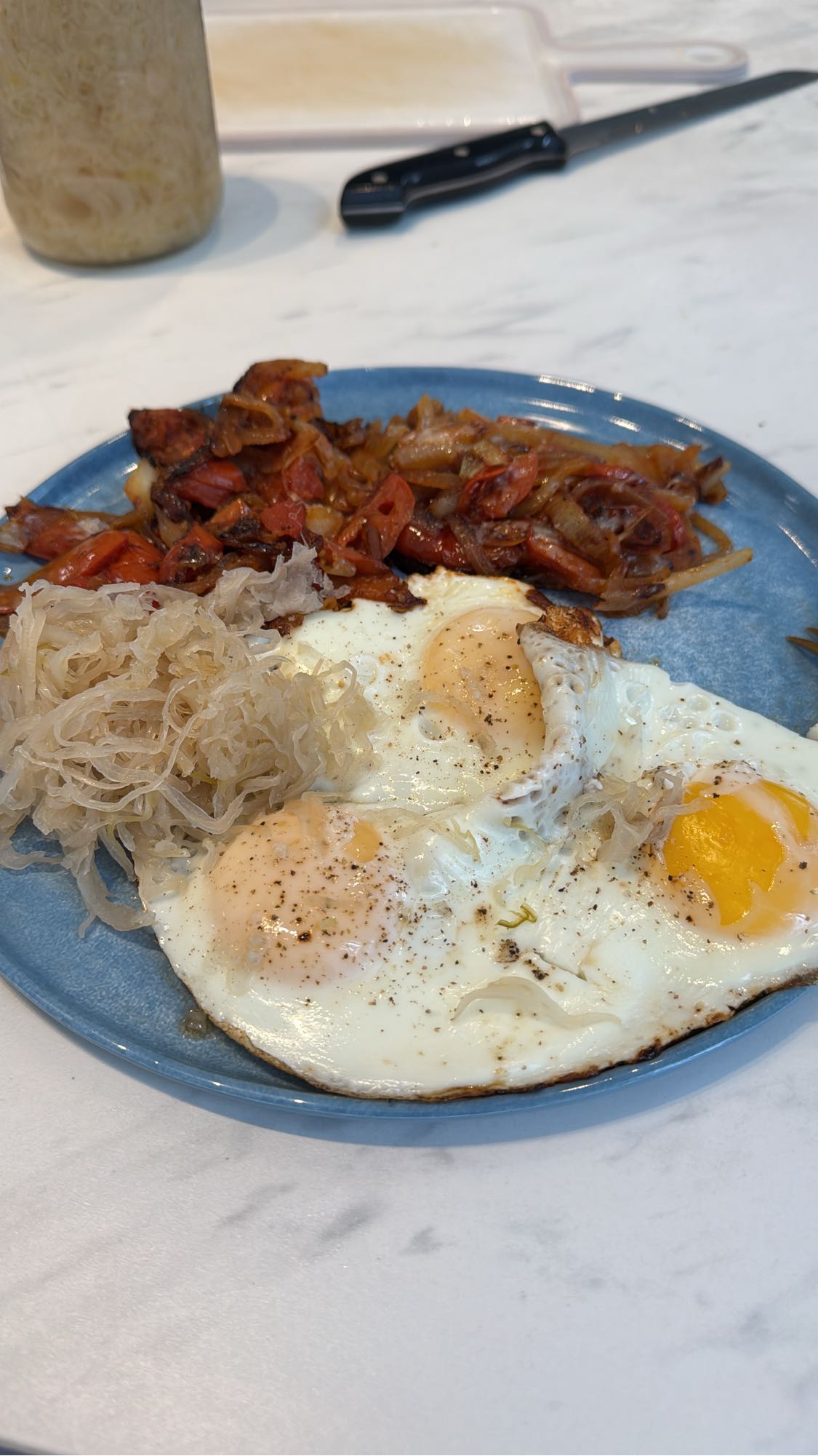 Fried Eggs with Vegetables