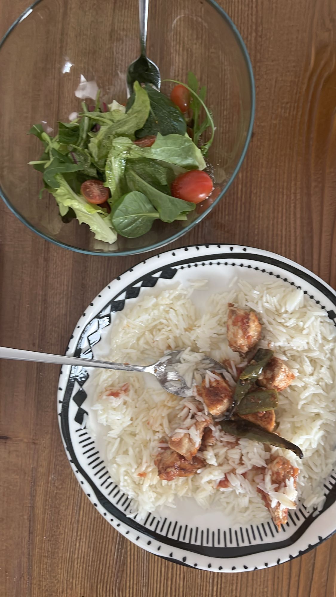 Tavuklu Pilav ve Salata