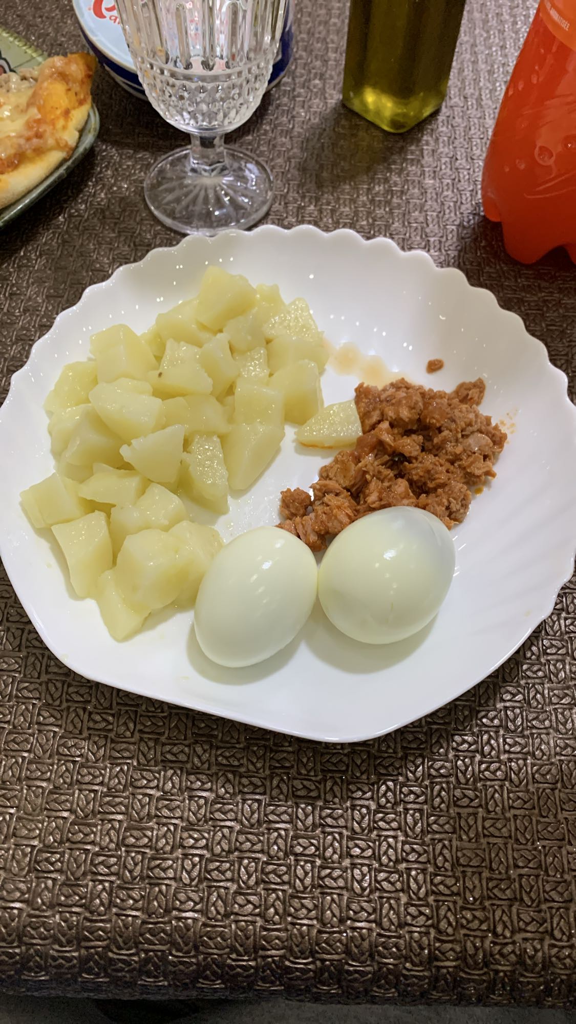 Boiled Eggs with Potatoes