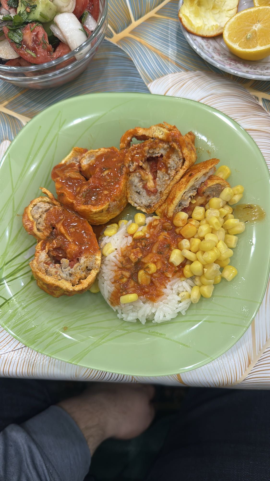 Мясной рулет с рисом