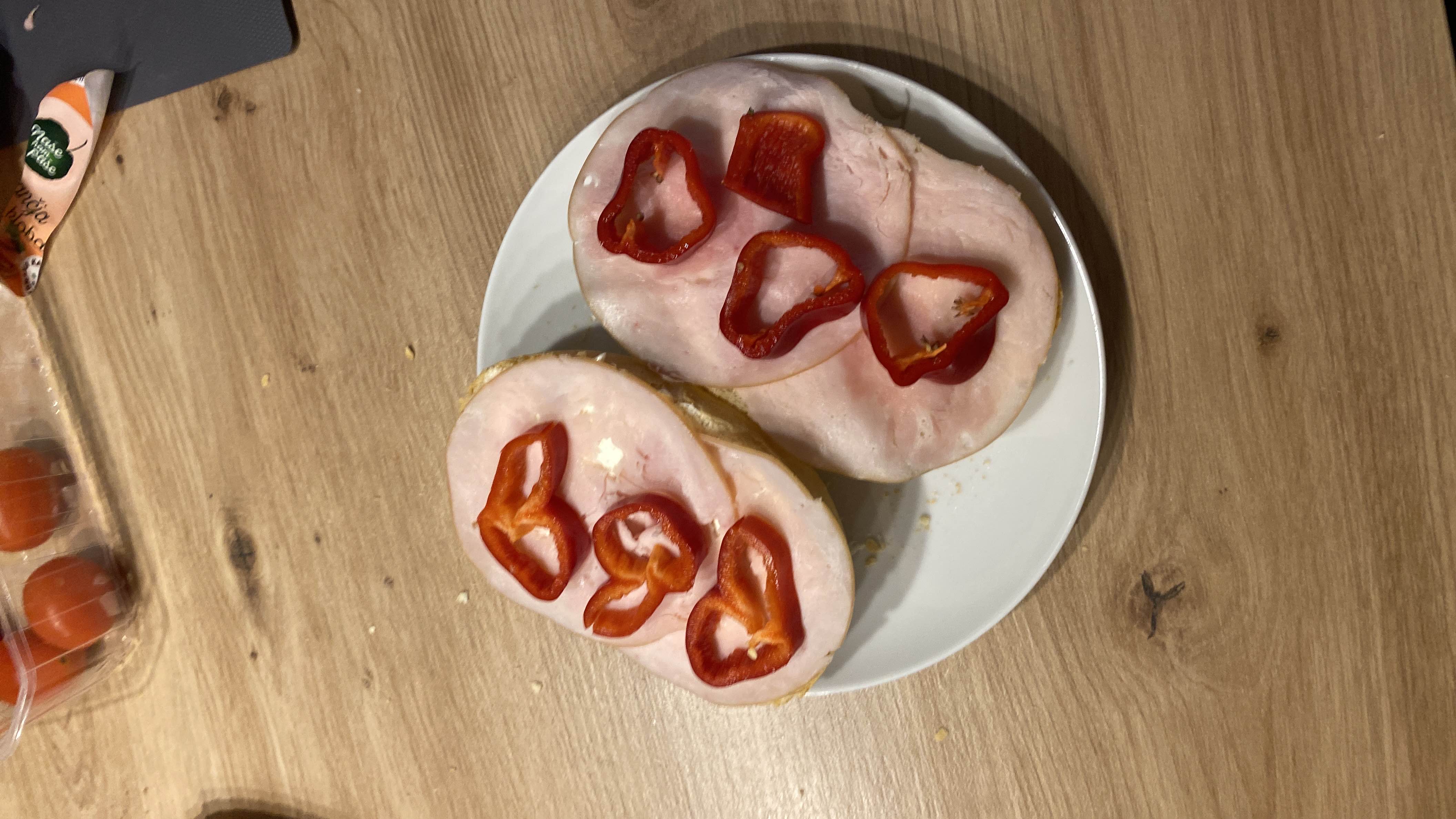 Ham and Pepper Sandwich