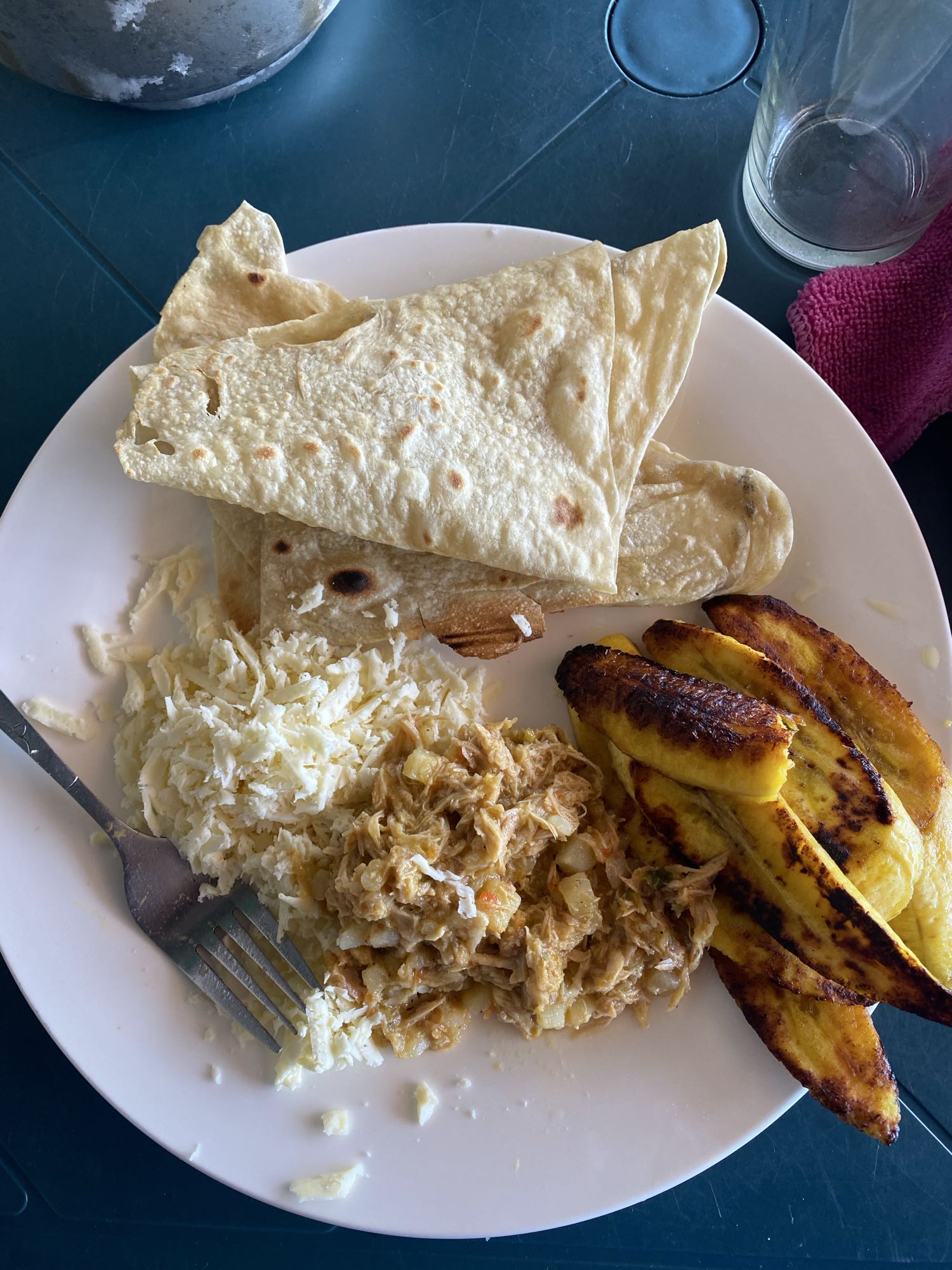 Chapati con pollo y plátano