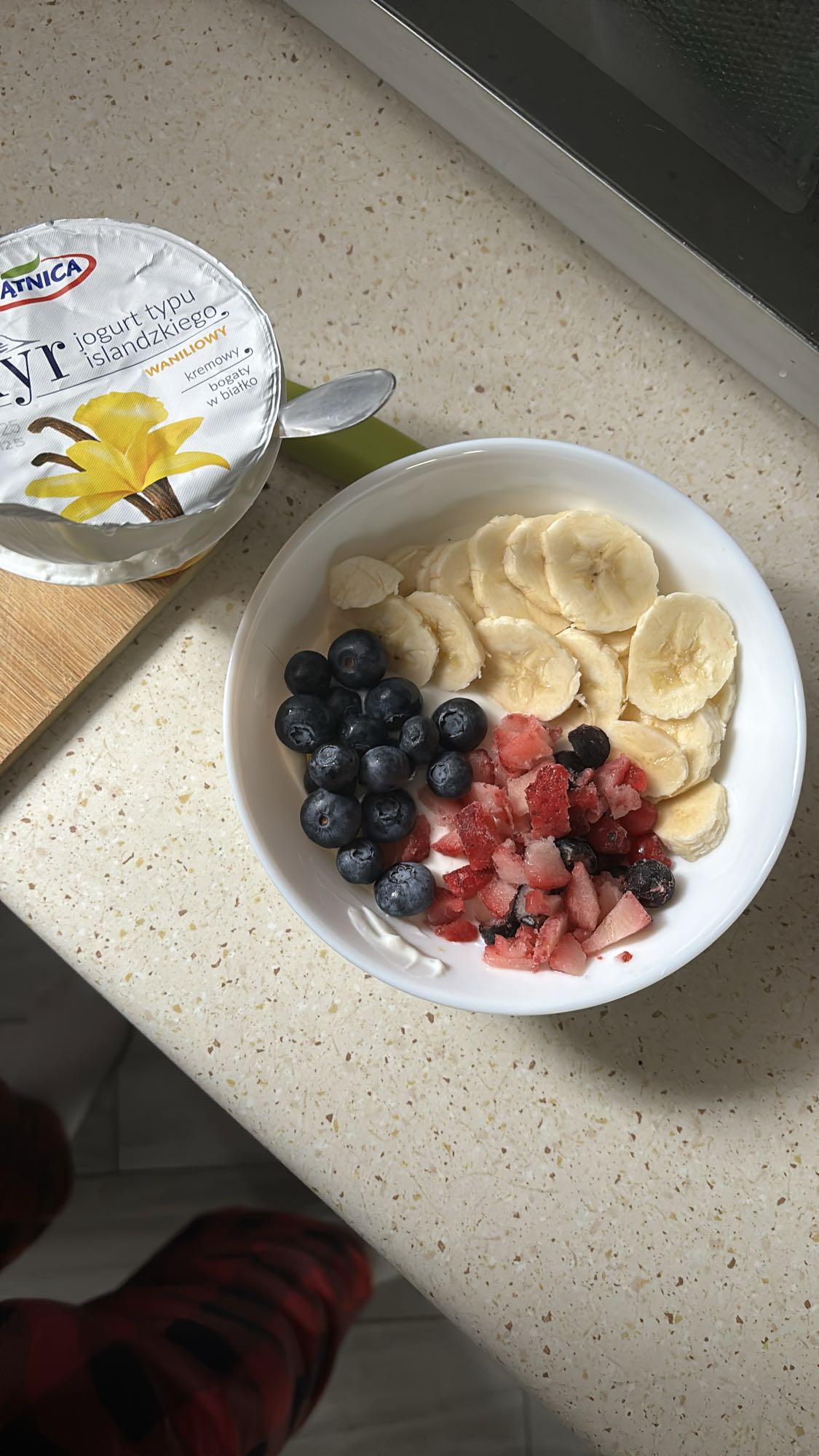 Yogurt with Fruits
