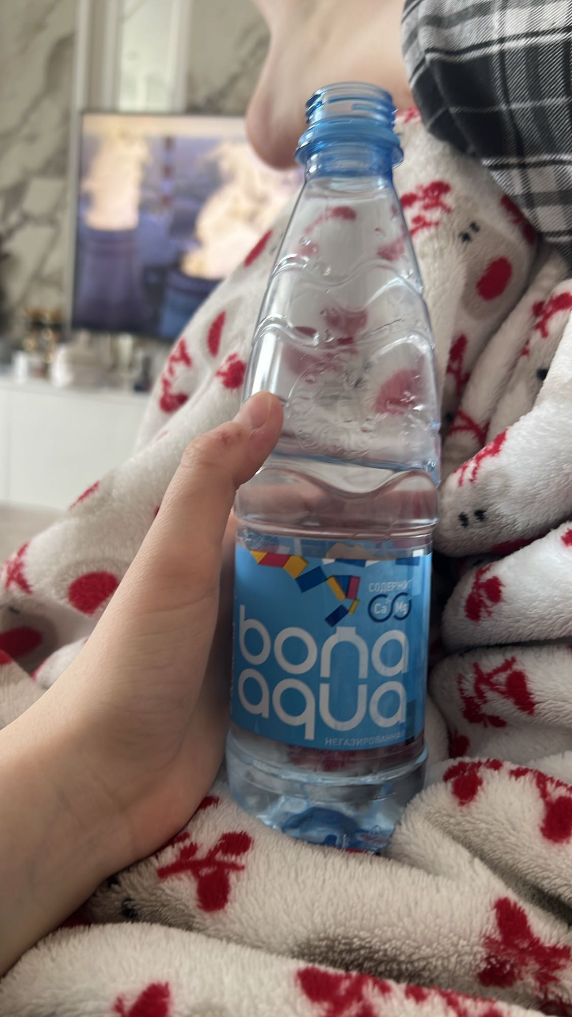 Вода Bonaqua