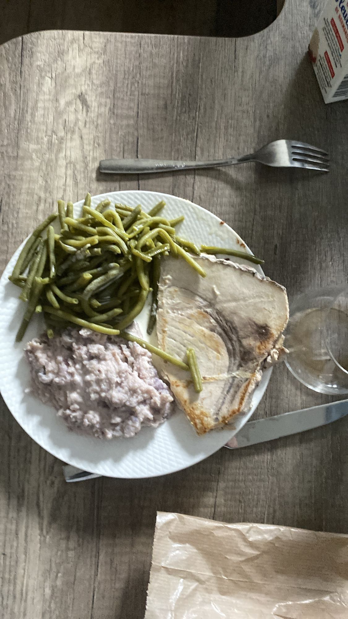Poisson avec haricots verts