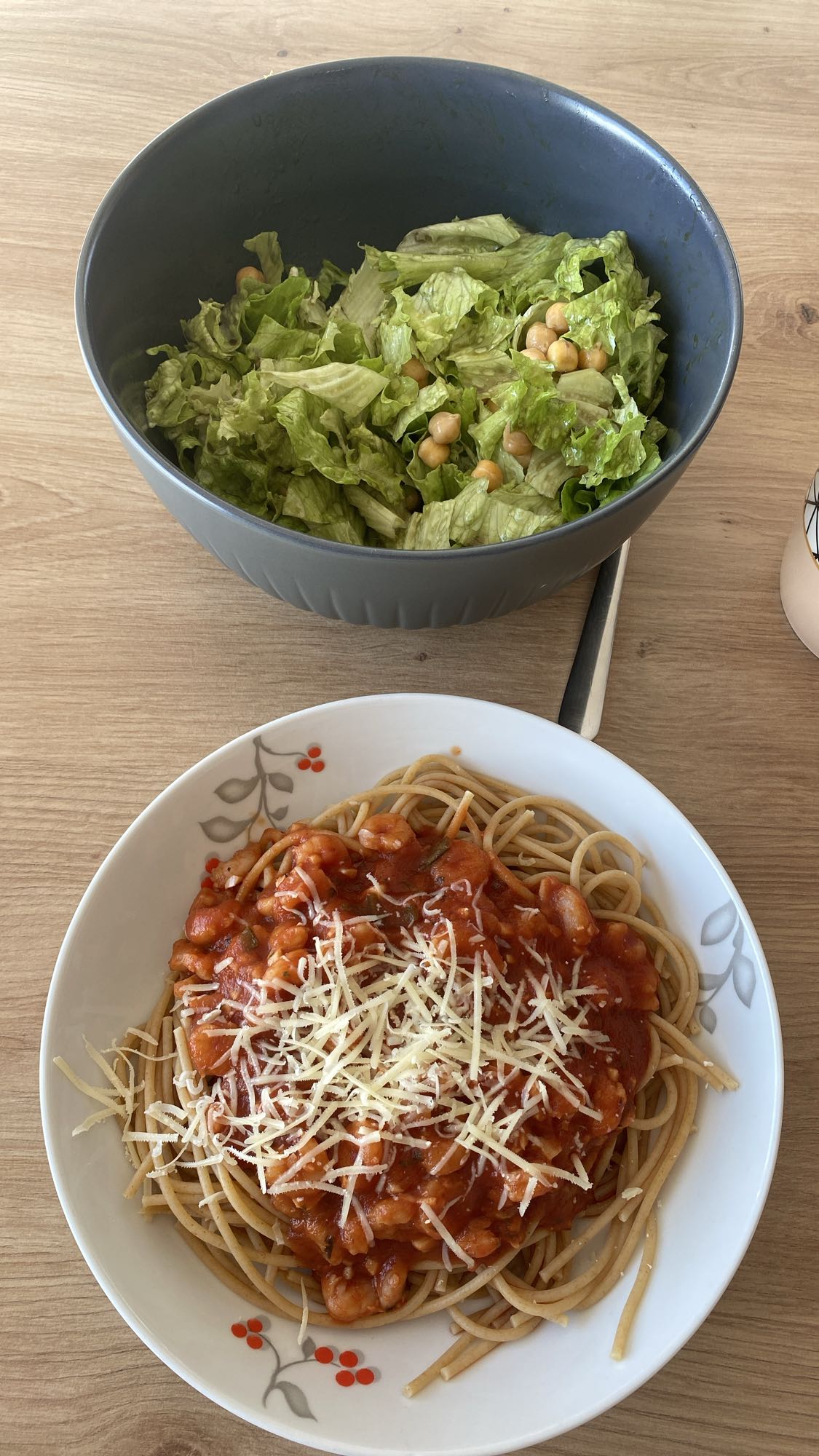 Spaghetti with Salad