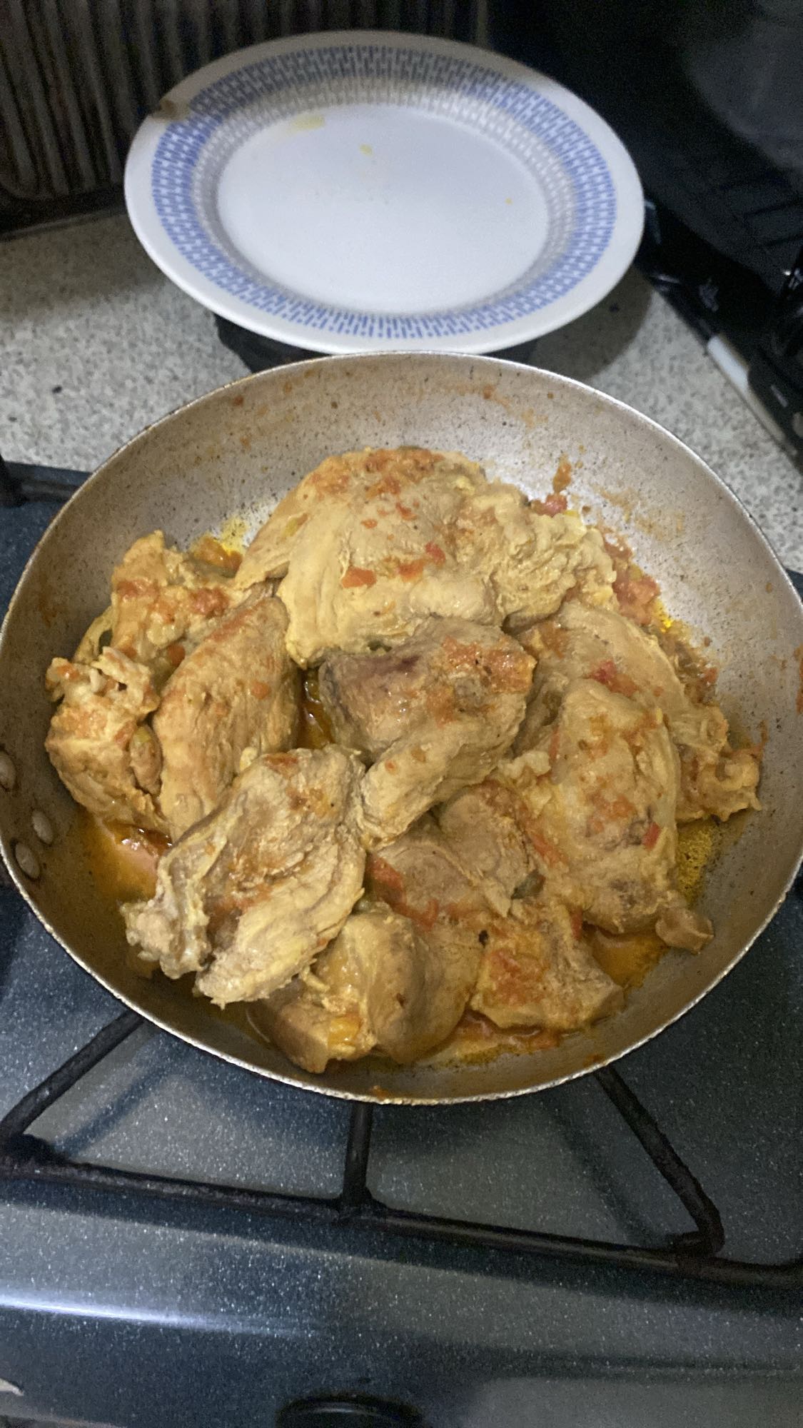 Pollo guisado