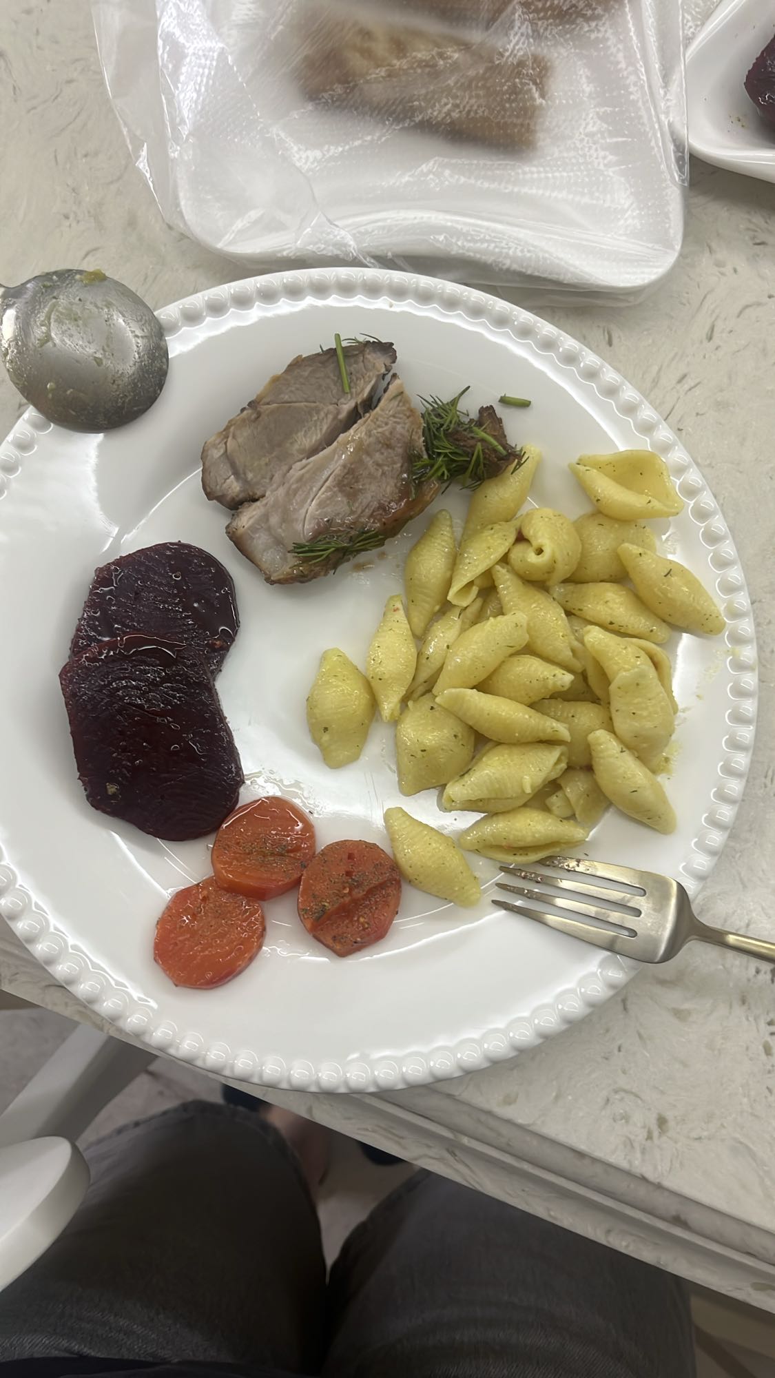 Макароны с мясом и овощами