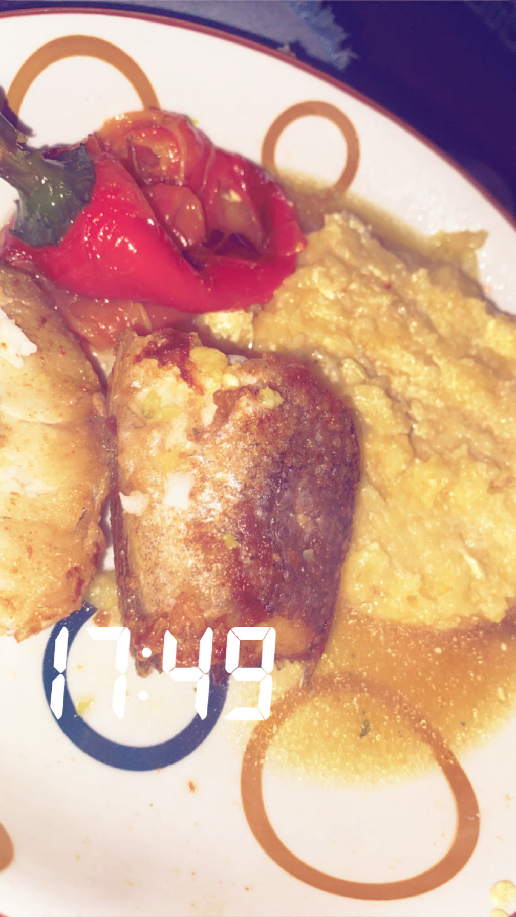 Mămăligă cu pește