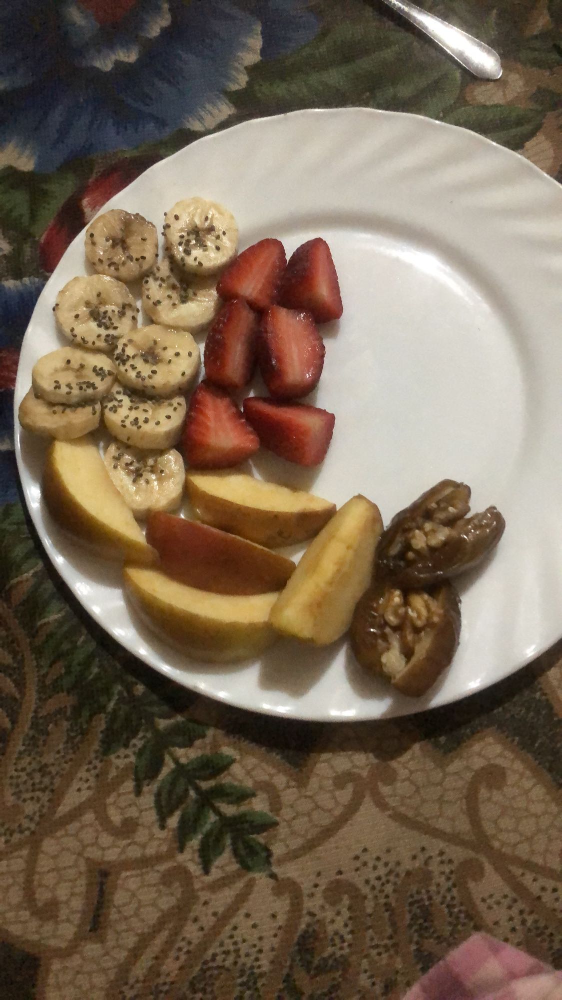 Assiette de fruits sains