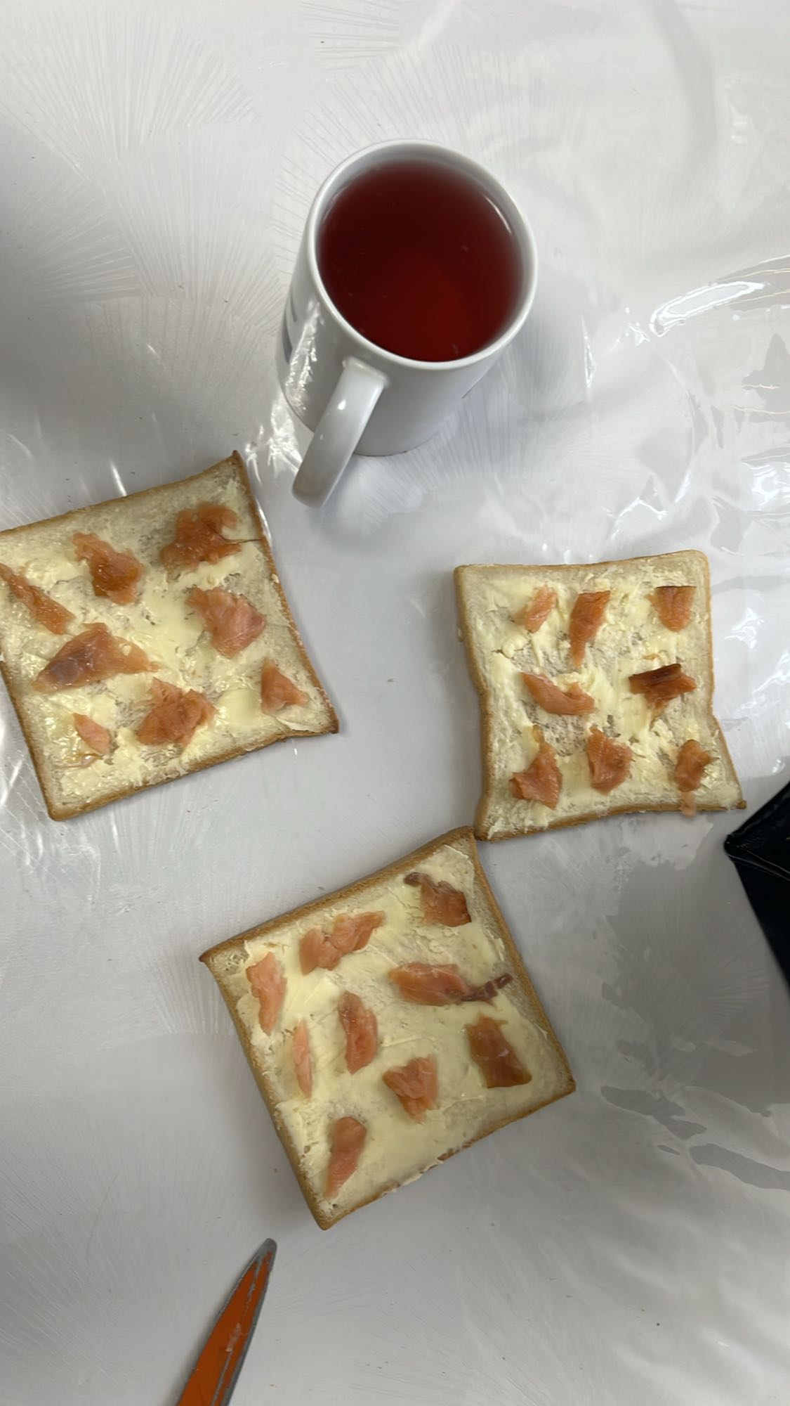 Бутерброды с лососем