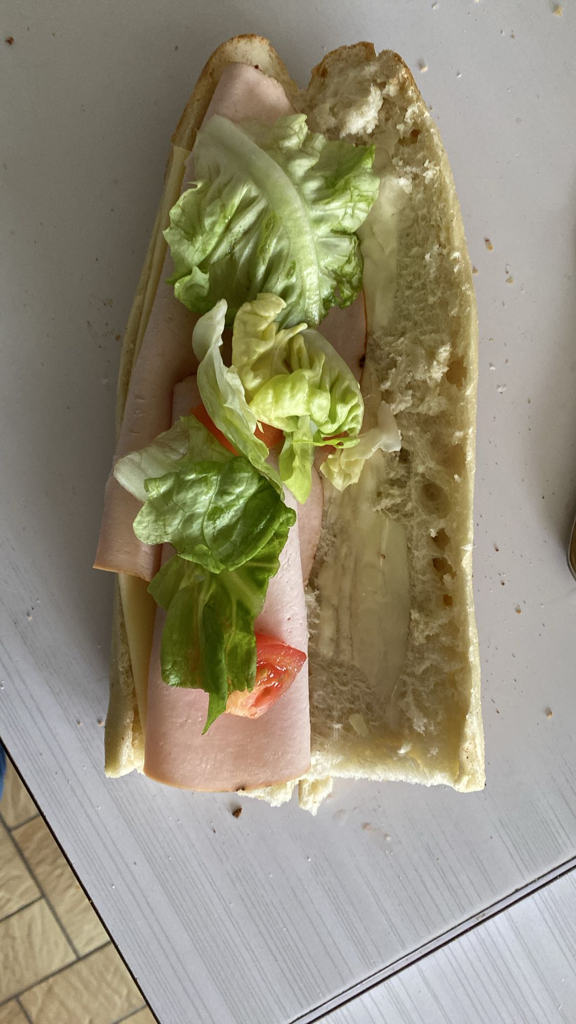 Sandwich jambon salade