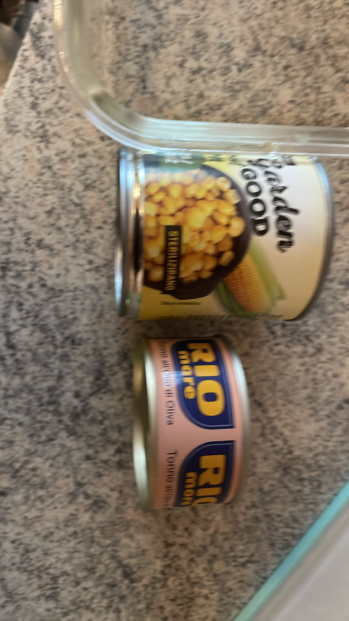 Tunina solata s koruzo