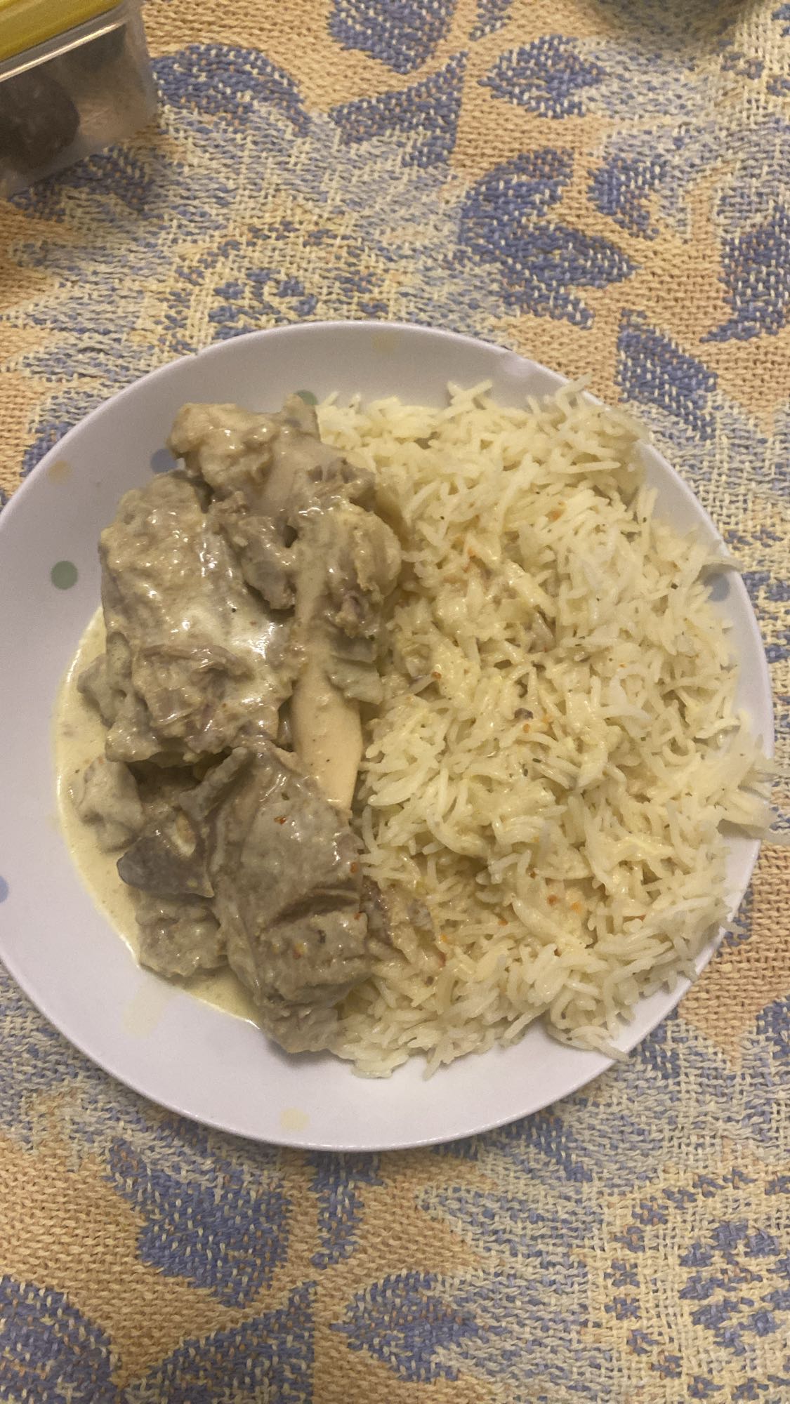 ستروجانوف اللحم مع الأرز