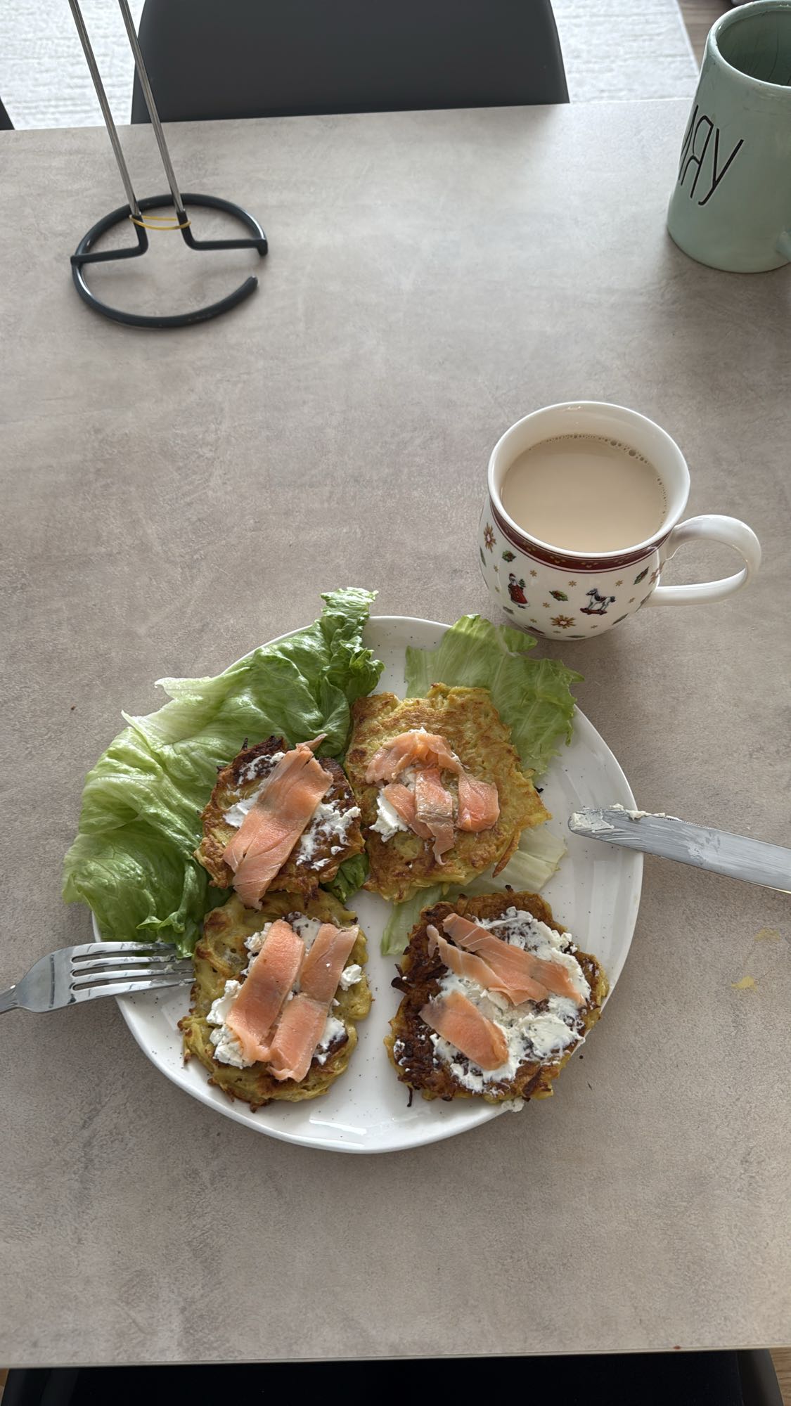 Драники с лососем