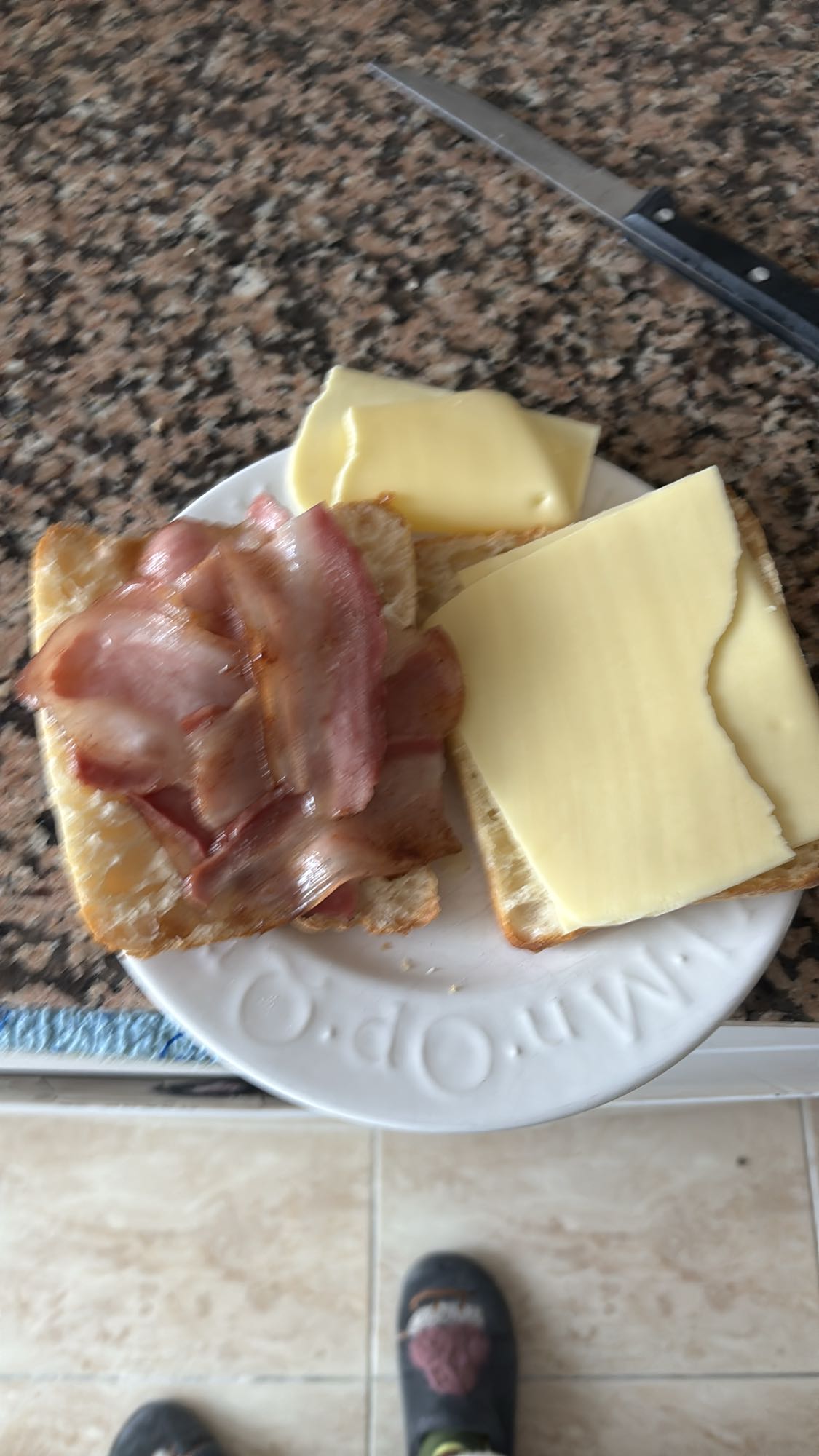 Bocadillo de bacon y queso