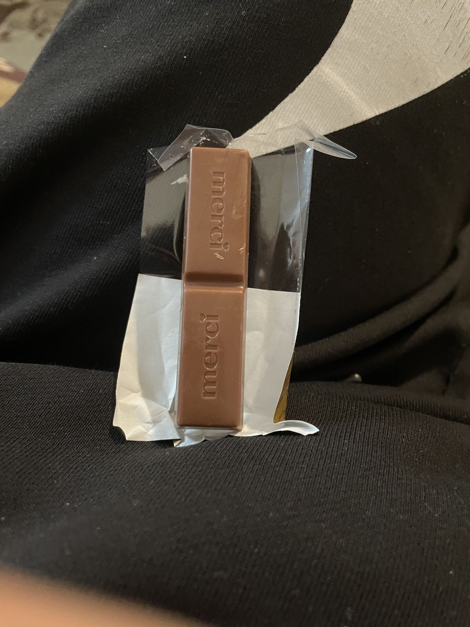 Млечен шоколад Merci