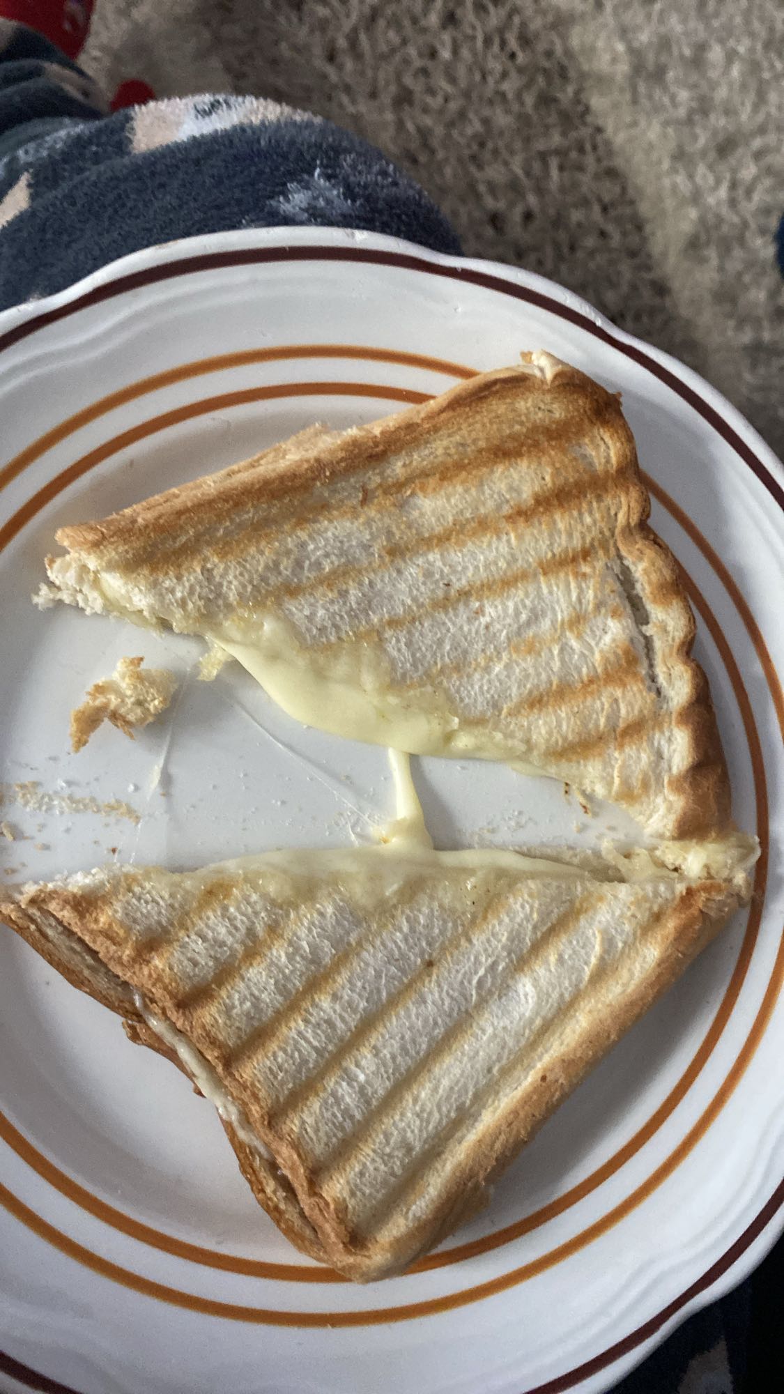 Τοστ με τυρί