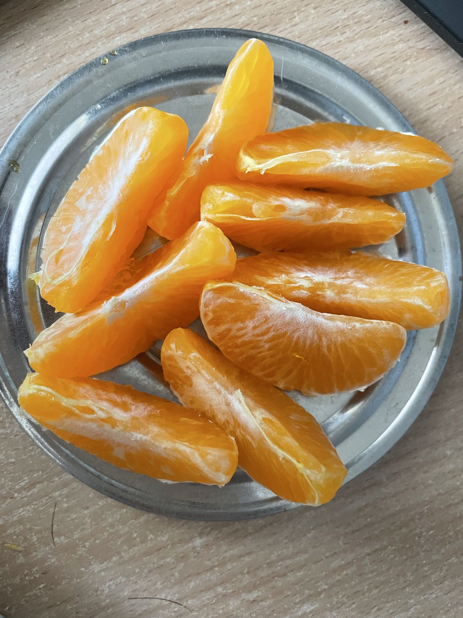 Мандарины дольками