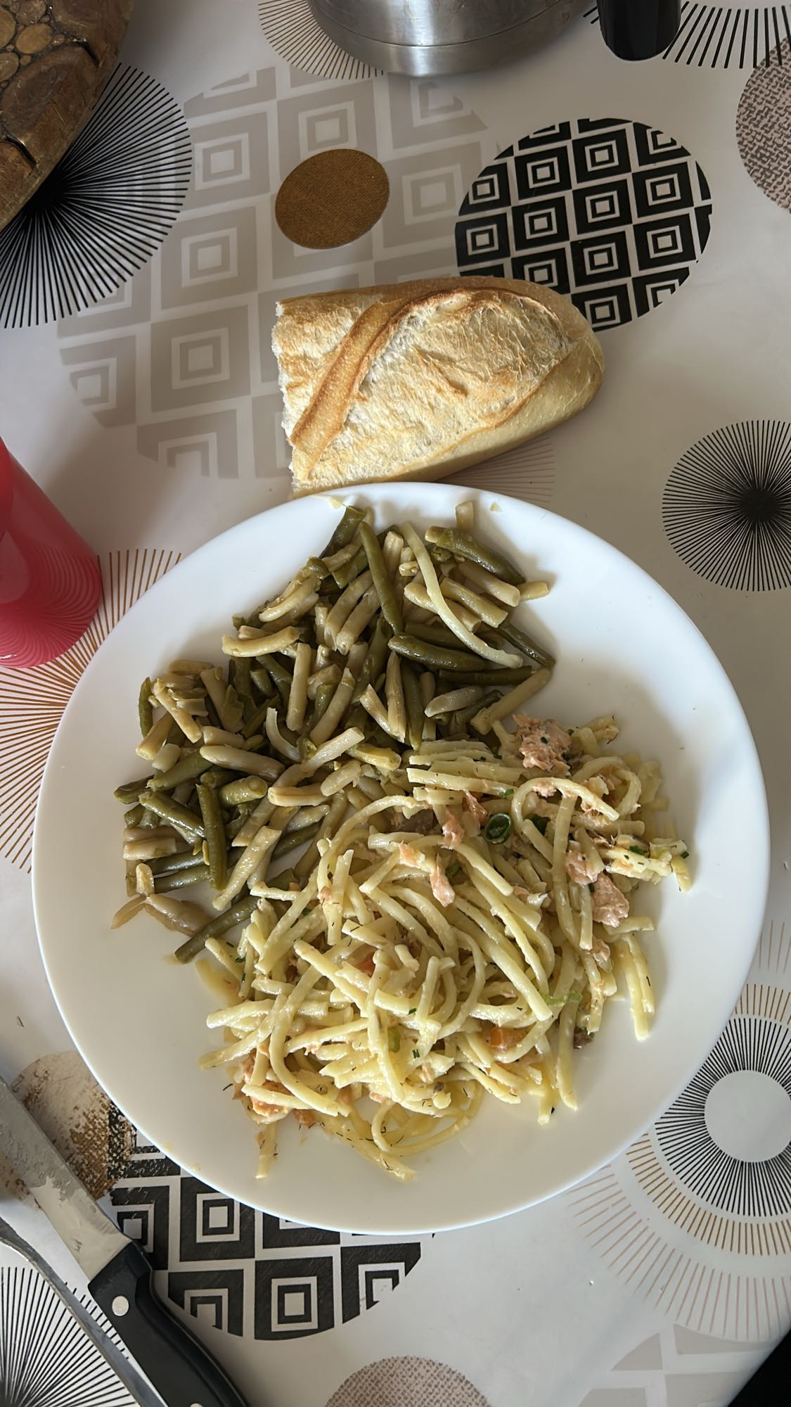 Pâtes au saumon et haricots