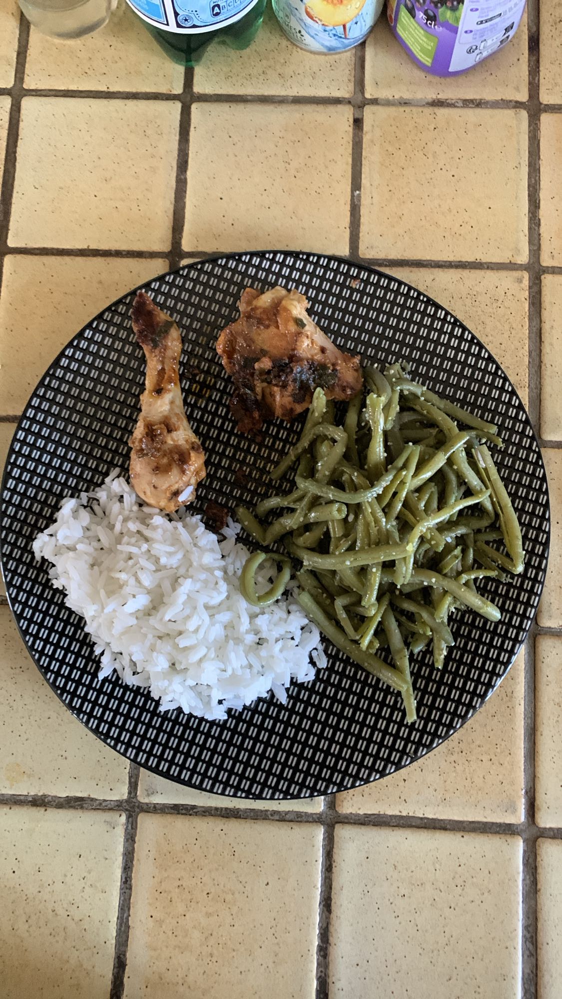 Poulet avec riz et haricots