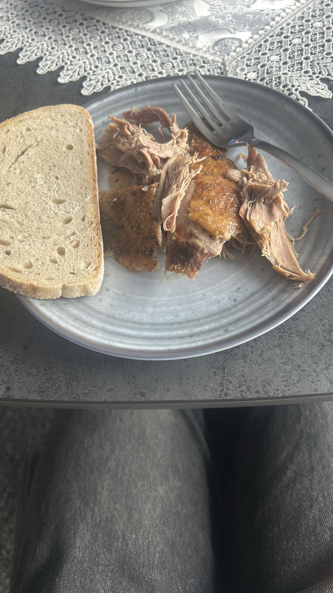 Pieczona kaczka z chlebem