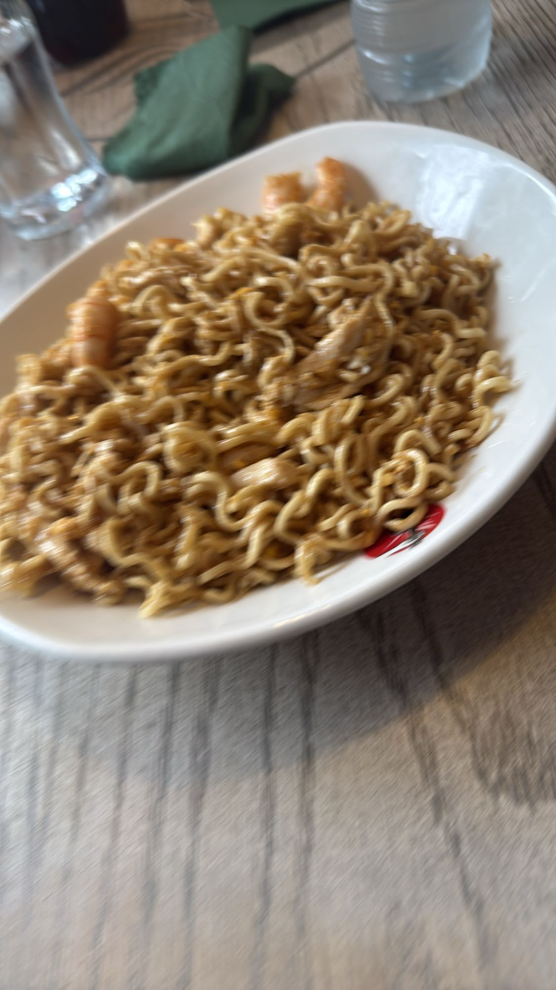 Fideos con camarones