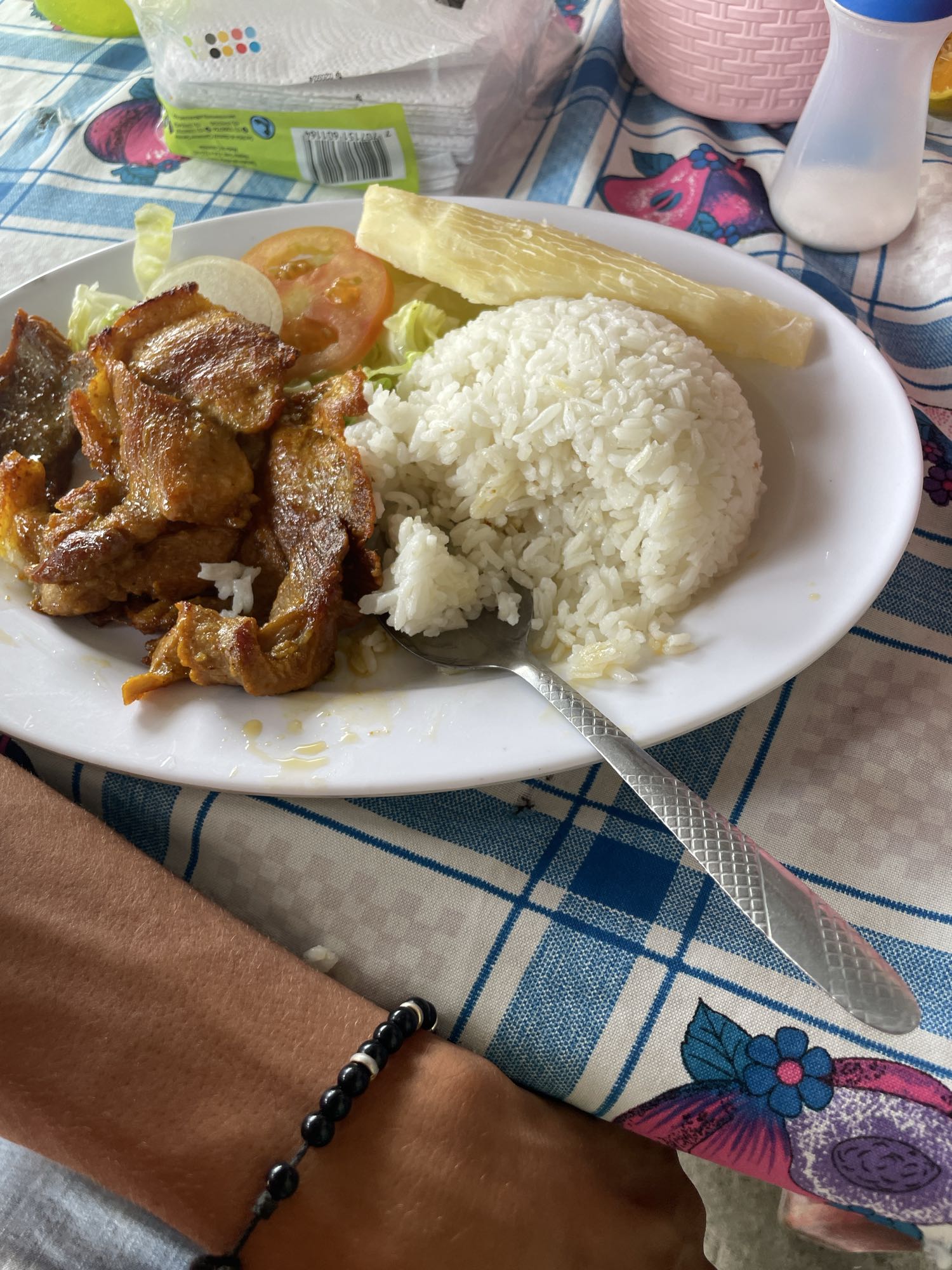 Chicharrón con arroz