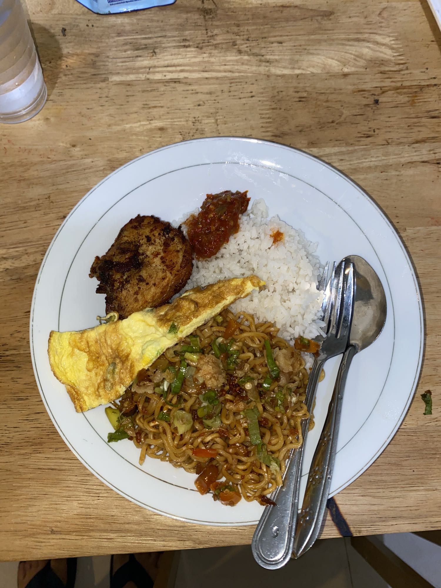 Nasi dan Mie Goreng