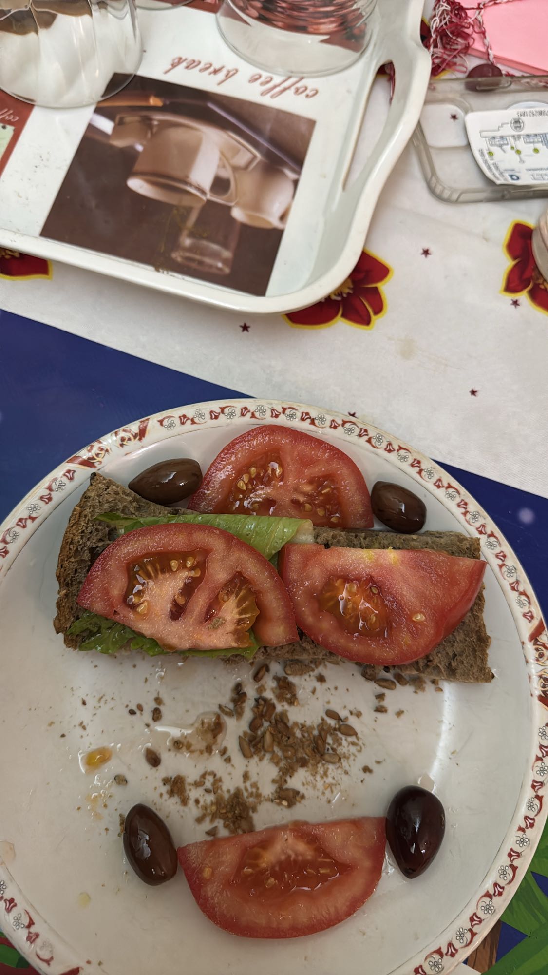 Ντάκος με ντομάτα