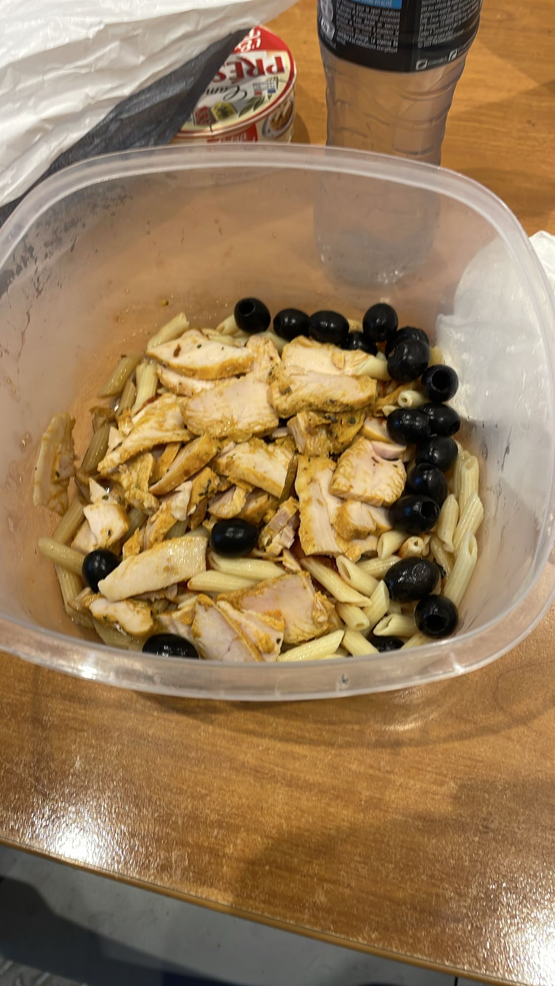 Pâtes au poulet et olives