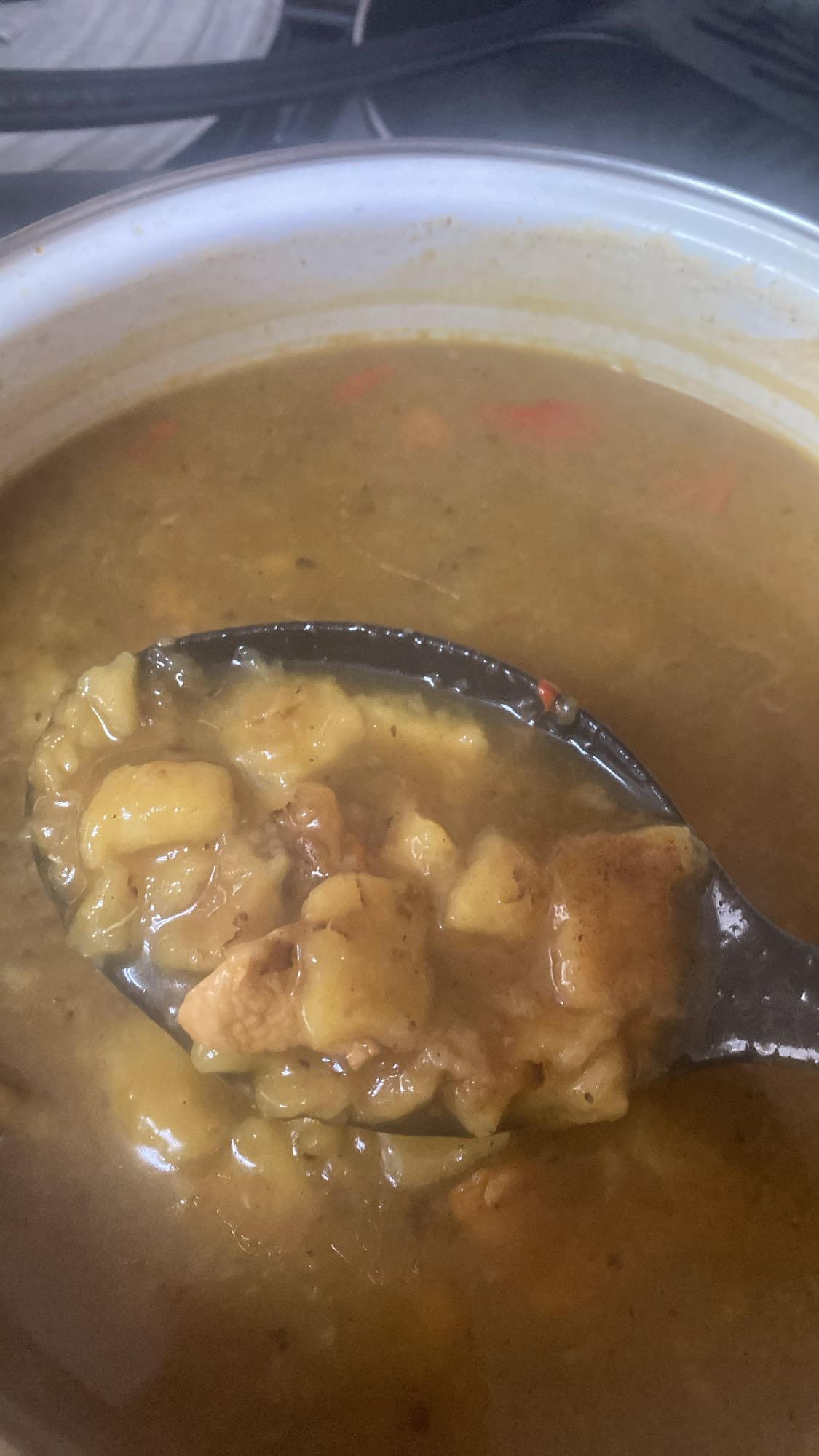 Sopa de plátano con pollo